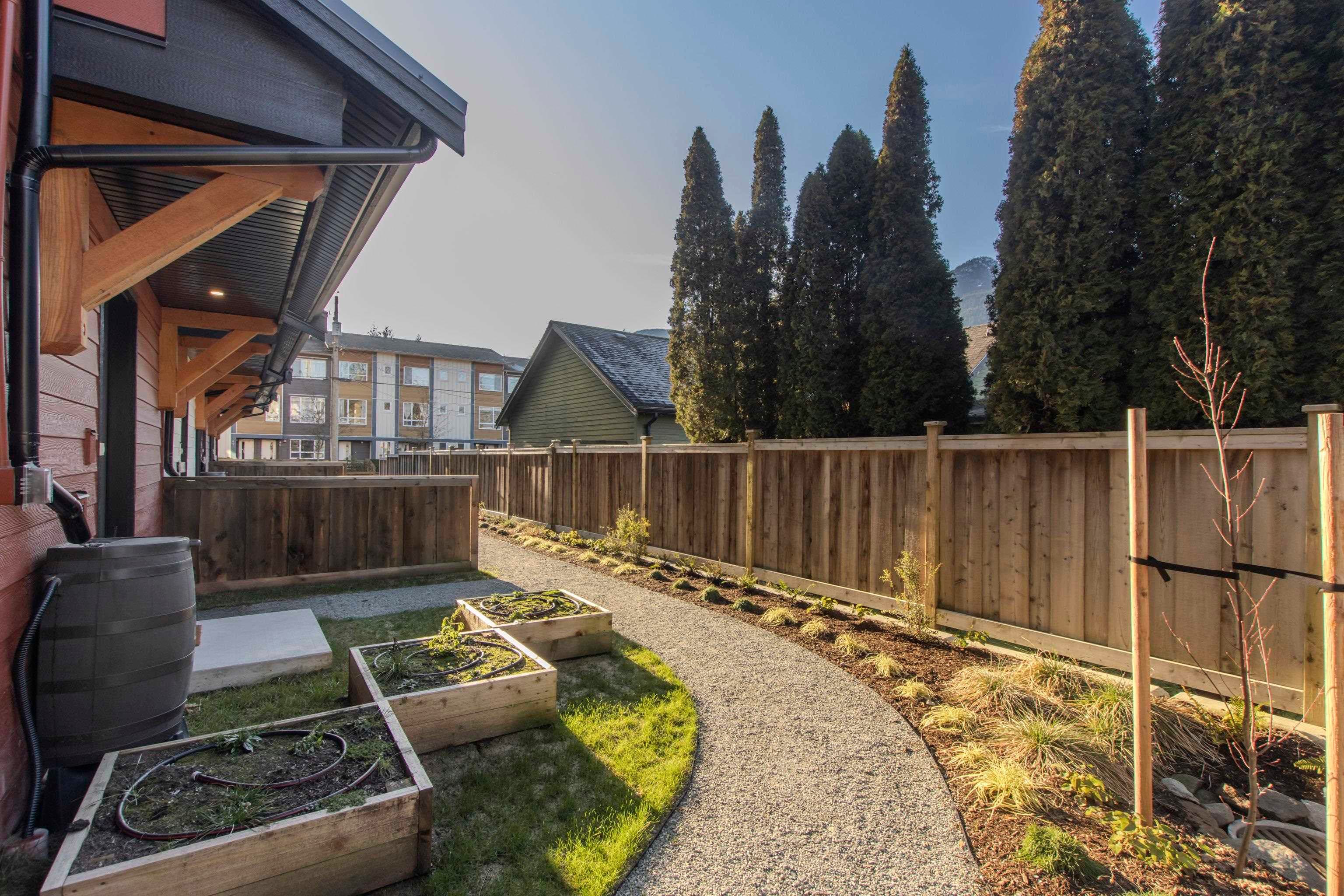7 - 1165 Wilson Crescent, Squamish, V8B 0C2 — photo 3