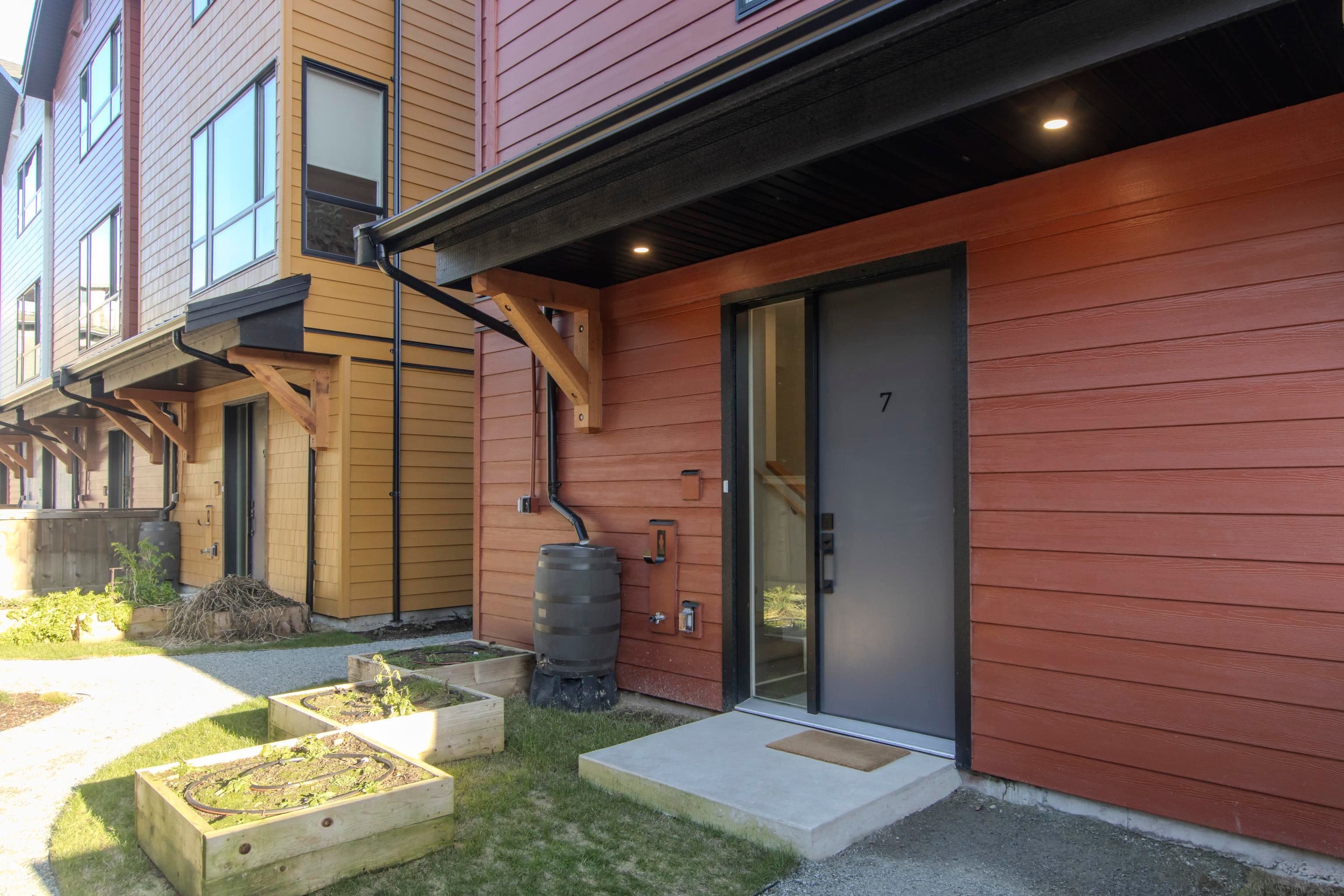 7 - 1165 Wilson Crescent, Squamish, V8B 0C2 — photo 4