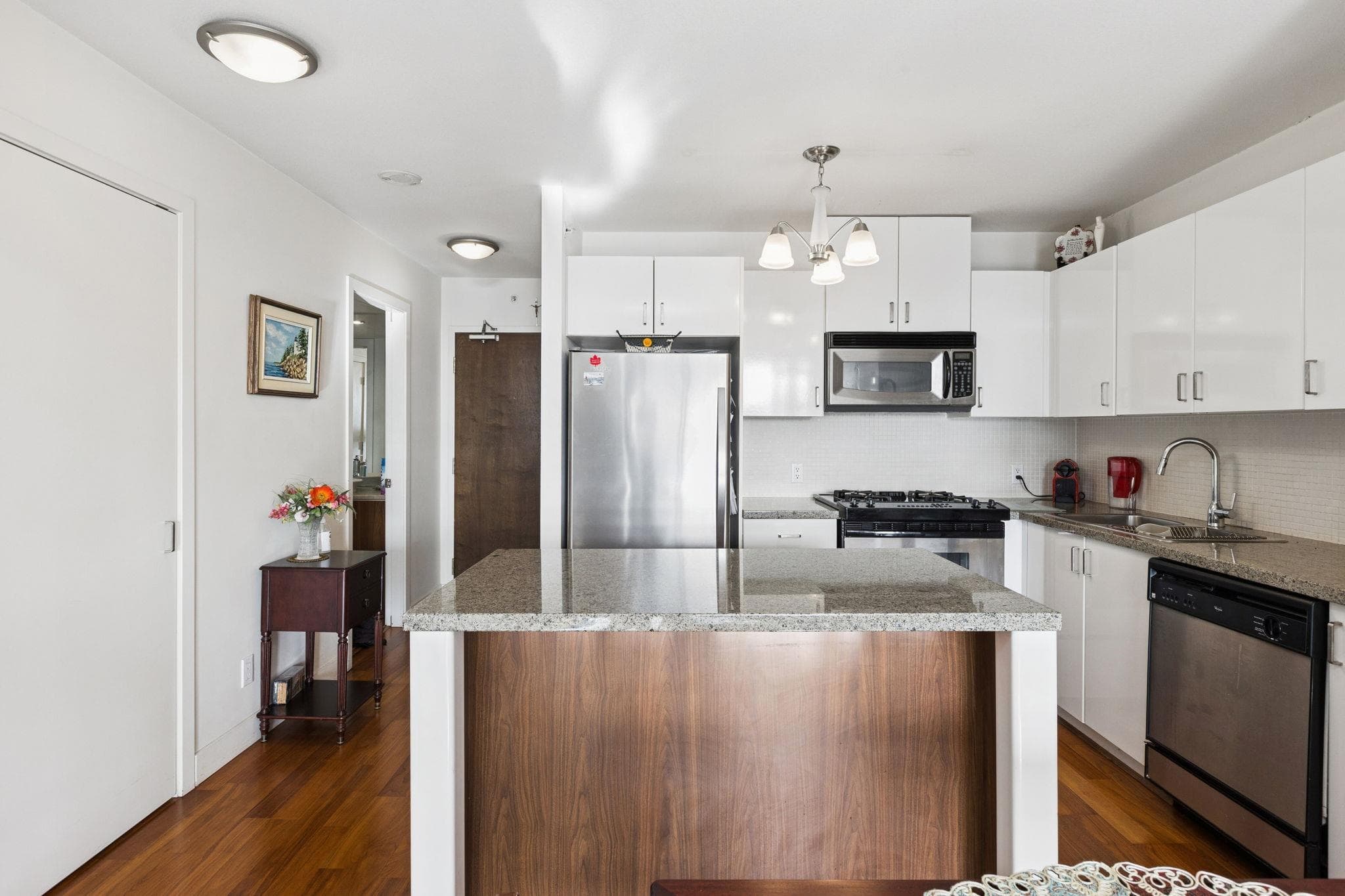 810 - 175 W 1st Street, North Vancouver, V7M 3N9 — photo 2
