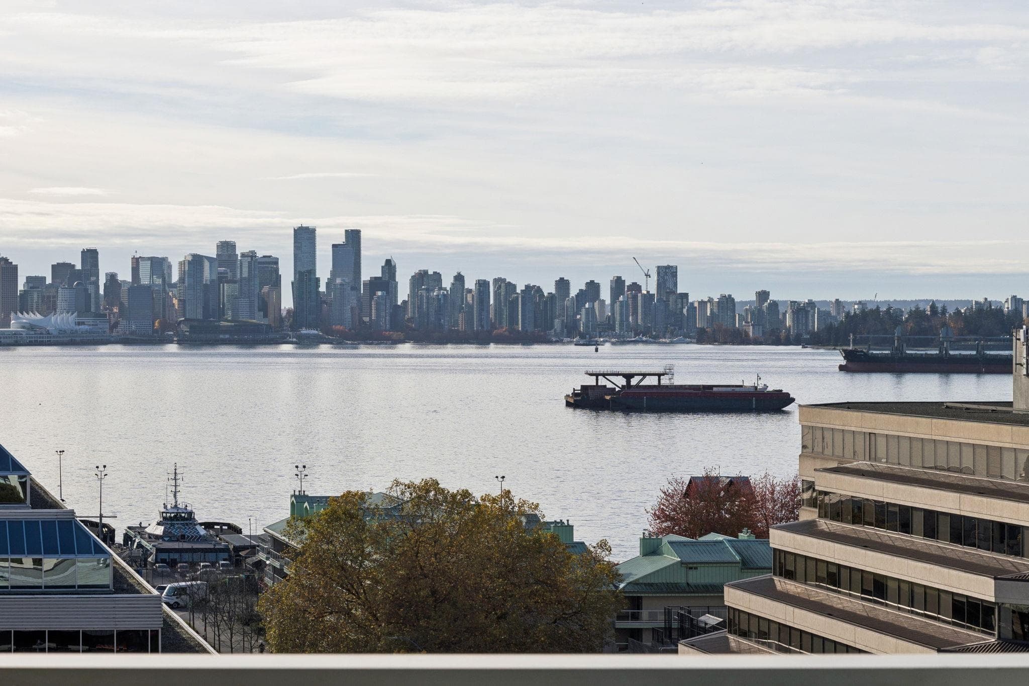 810 - 175 W 1st Street, North Vancouver, V7M 3N9 — photo 1
