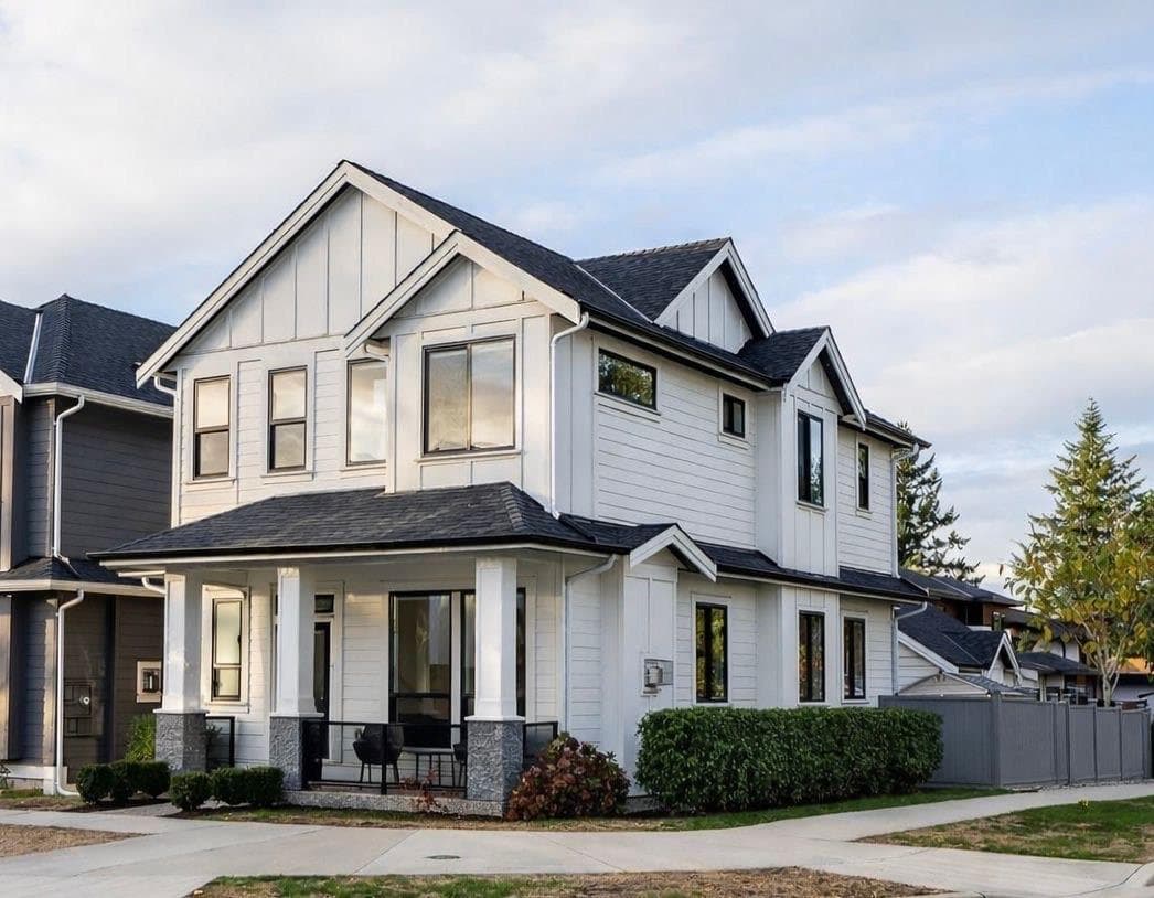 16595 25a Avenue, Surrey, V3Z 9W9 — photo 1