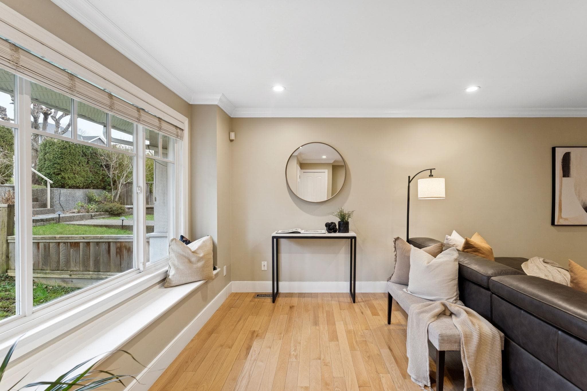 353 E 5th Street, North Vancouver, V7L 1M1 — photo 4