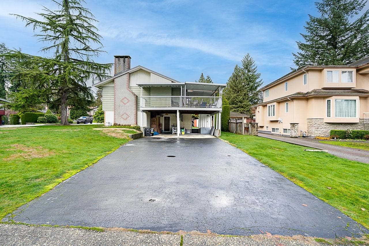 3382 Fairland Court, Burnaby, V5A 3B8 — photo 3