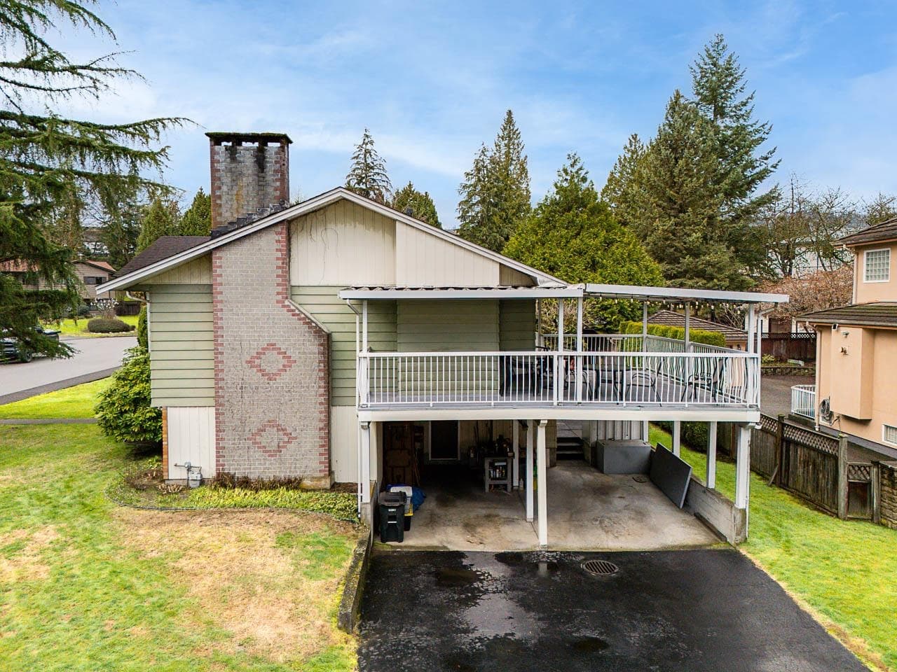 3382 Fairland Court, Burnaby, V5A 3B8 — photo 5
