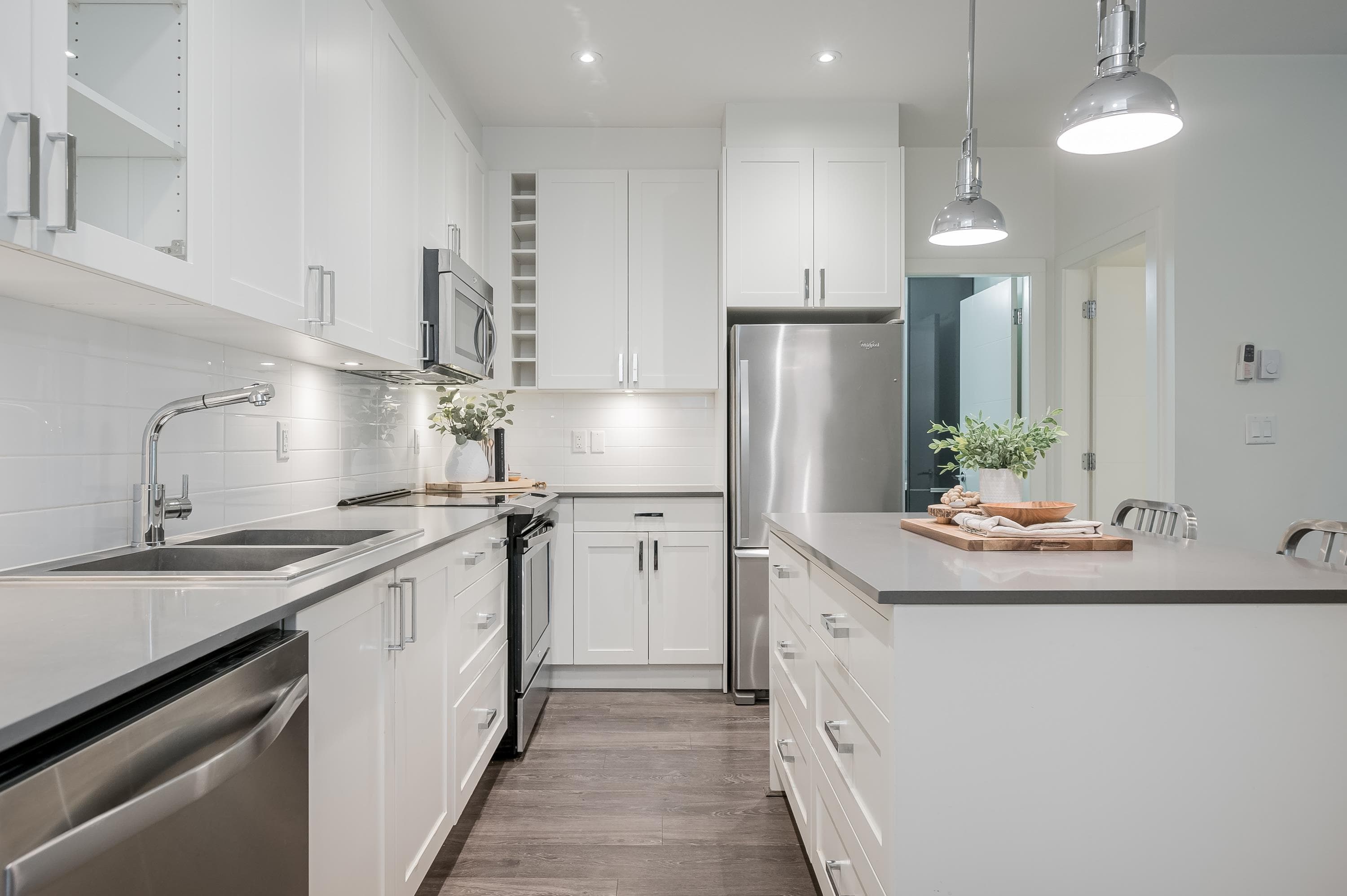 408 - 16388 64 Avenue, Surrey, V3S 6X6 — photo 2