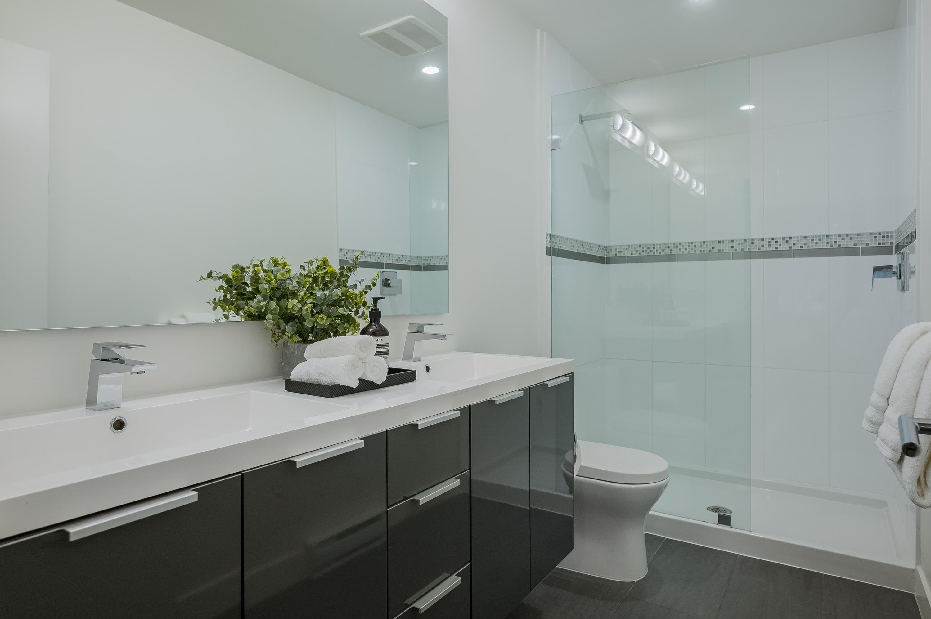 408 - 16388 64 Avenue, Surrey, V3S 6X6 — photo 5