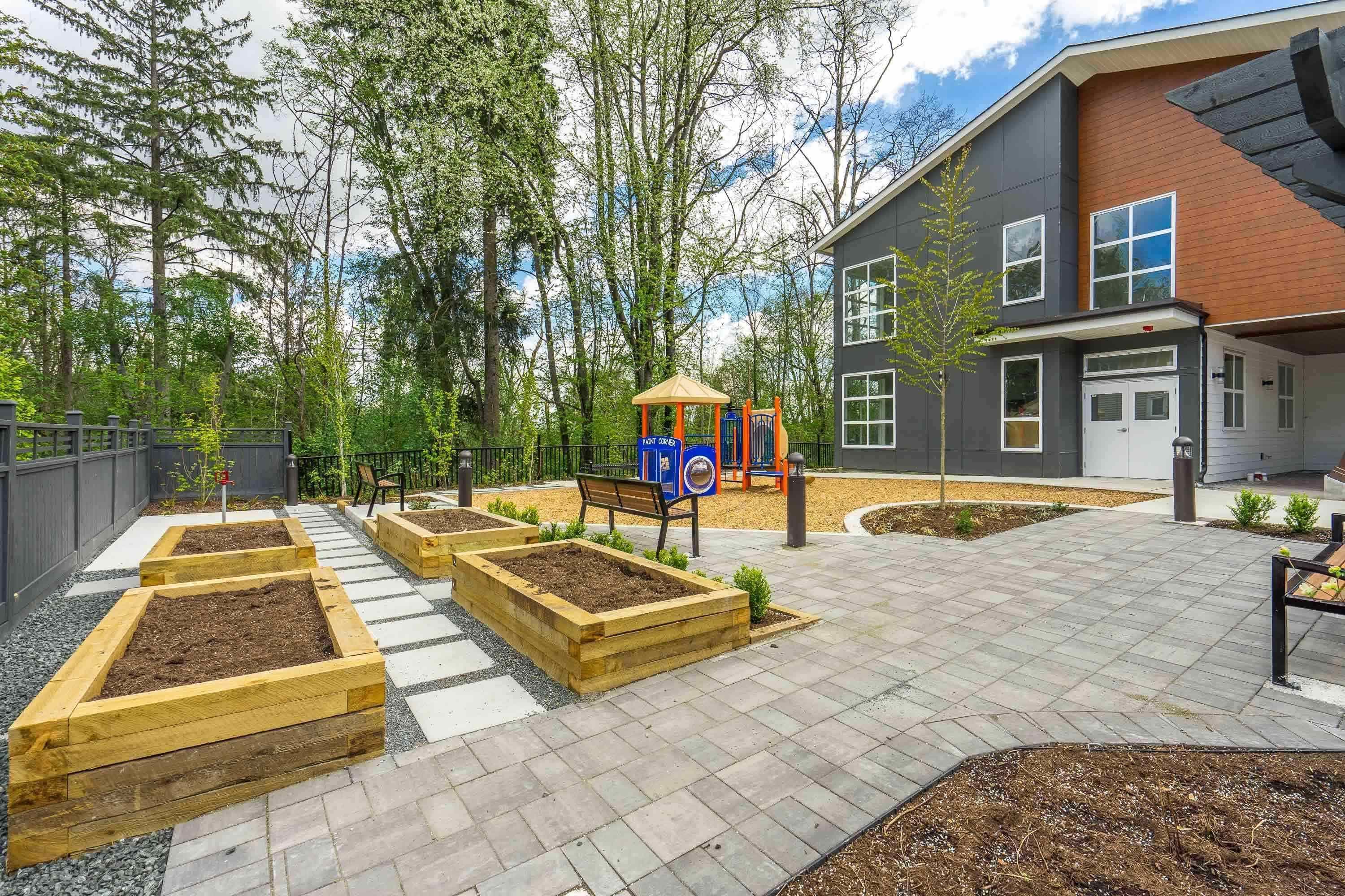 37 - 9652 162a Street, Surrey, V4N 2E4 — photo 3