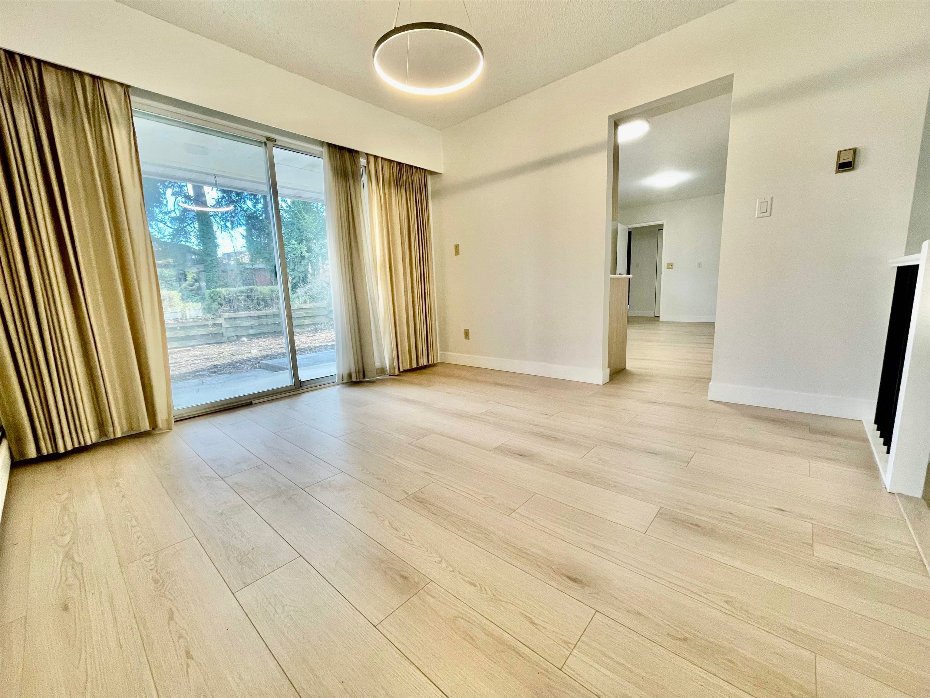 657 Poirier Street, Coquitlam, V3J 7M5 — photo 4