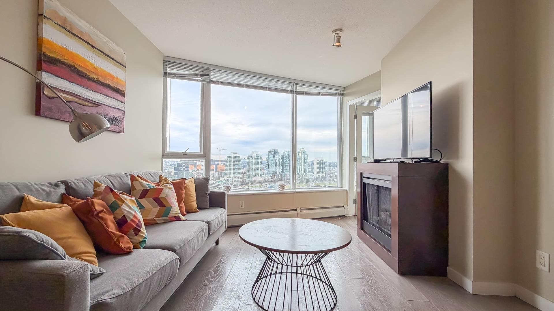 1909 - 688 Abbott Street, Vancouver, V6B 0B9 — photo 4