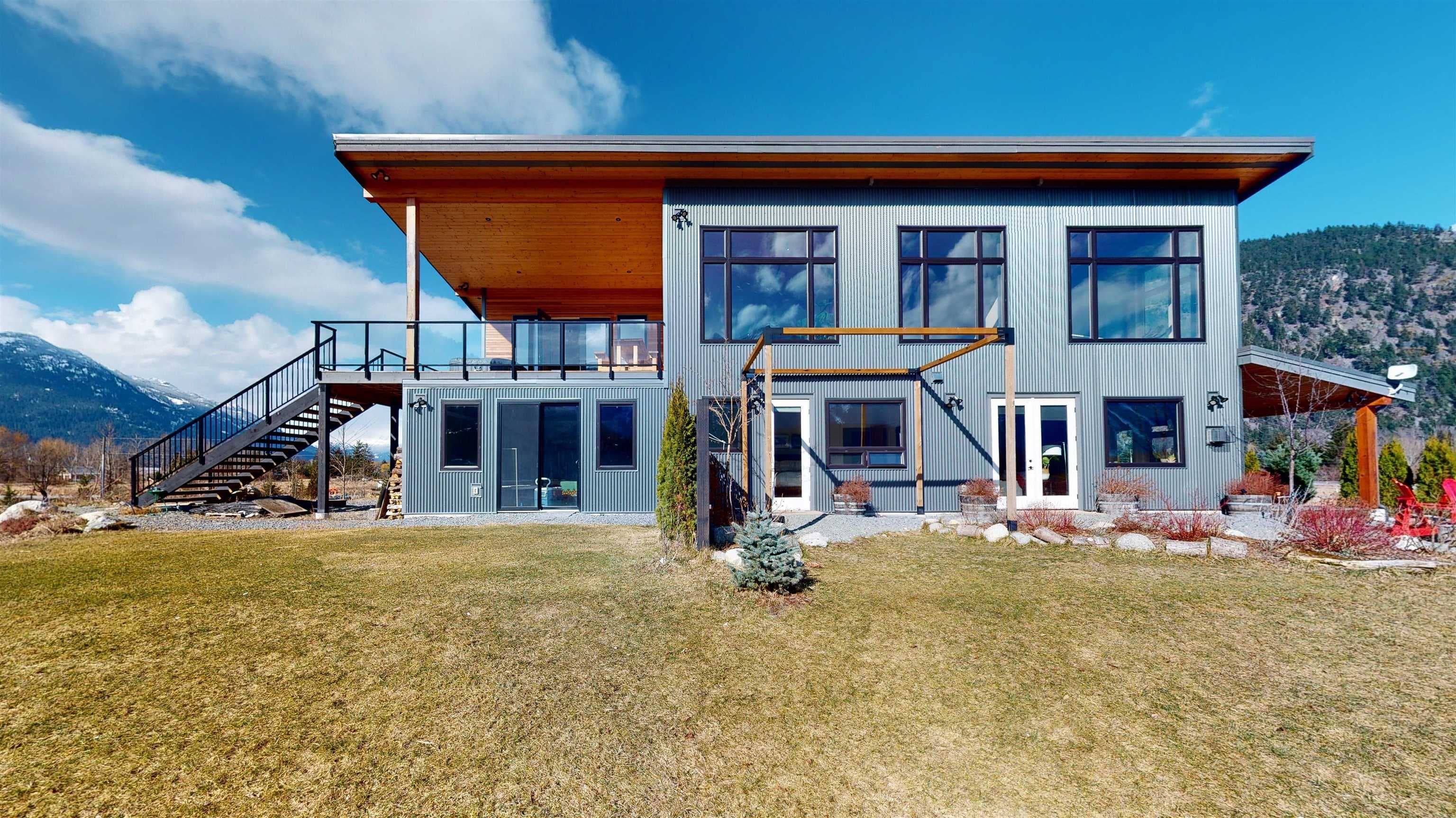 1380 Collins Road, Pemberton, V0N 2L1 — photo 4