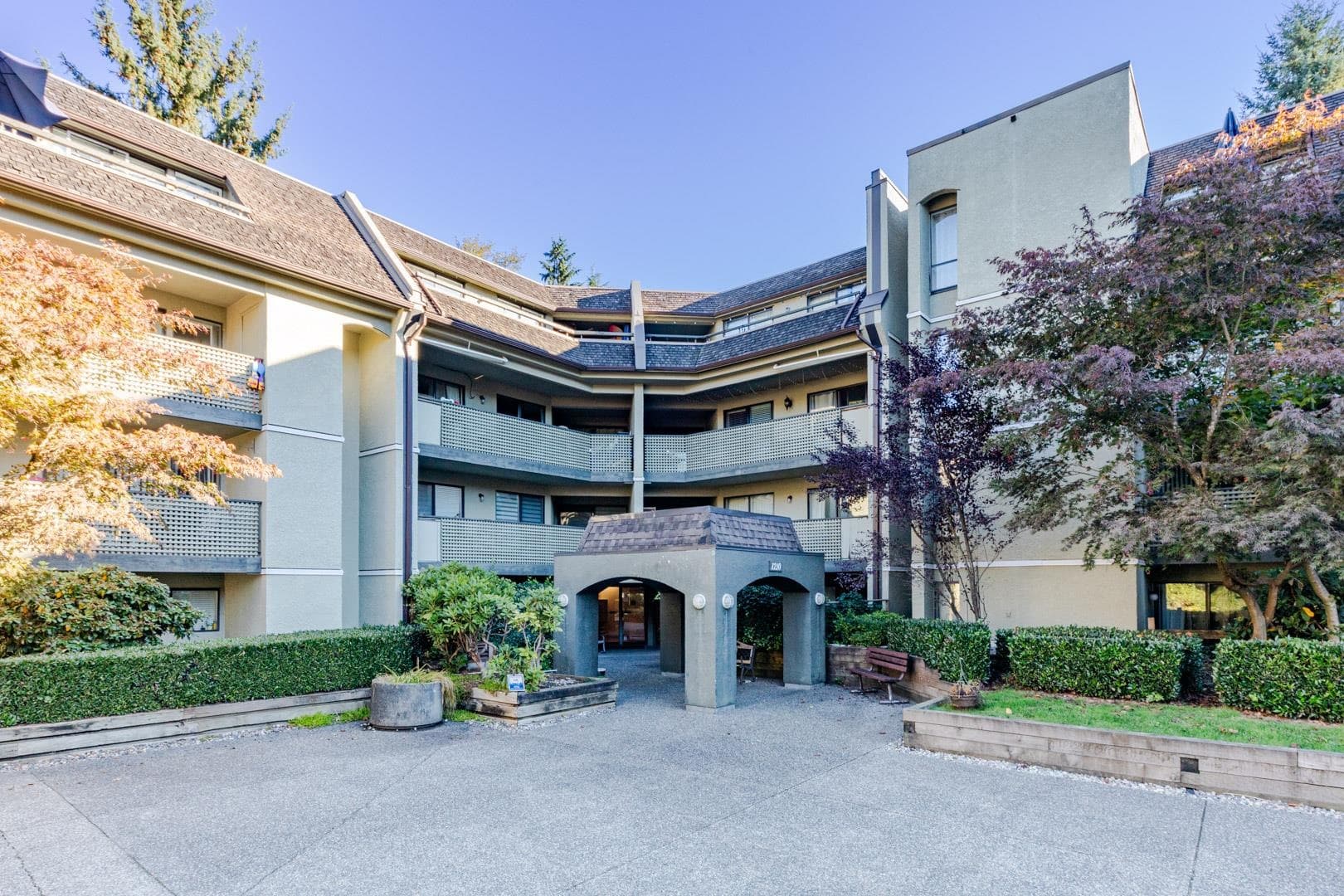 310 - 1210 Pacific Street, Coquitlam, V3B 6K3 — photo 2