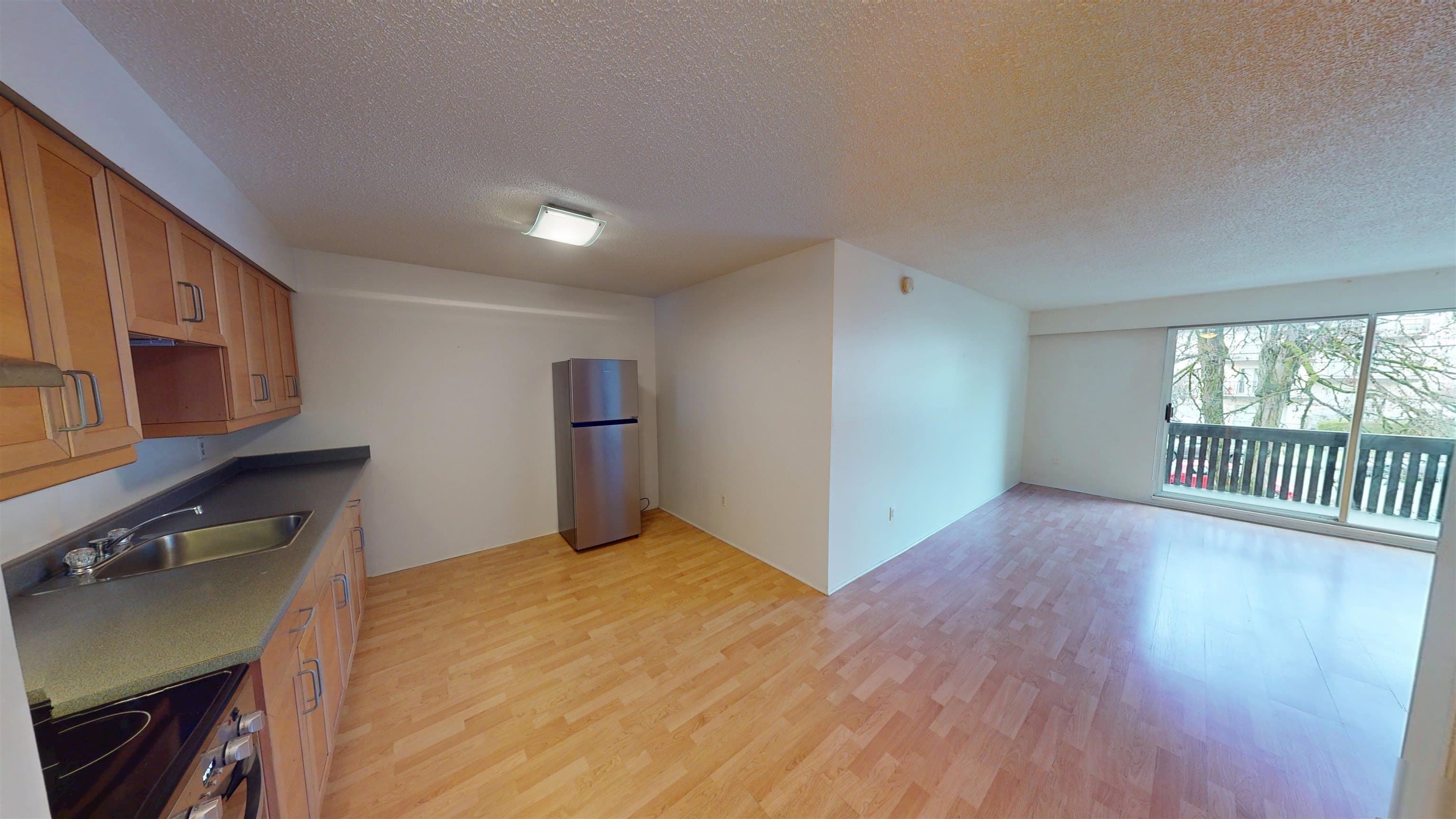 206 - 910 Fifth Avenue, New Westminster, V3M 1Y2 — photo 5