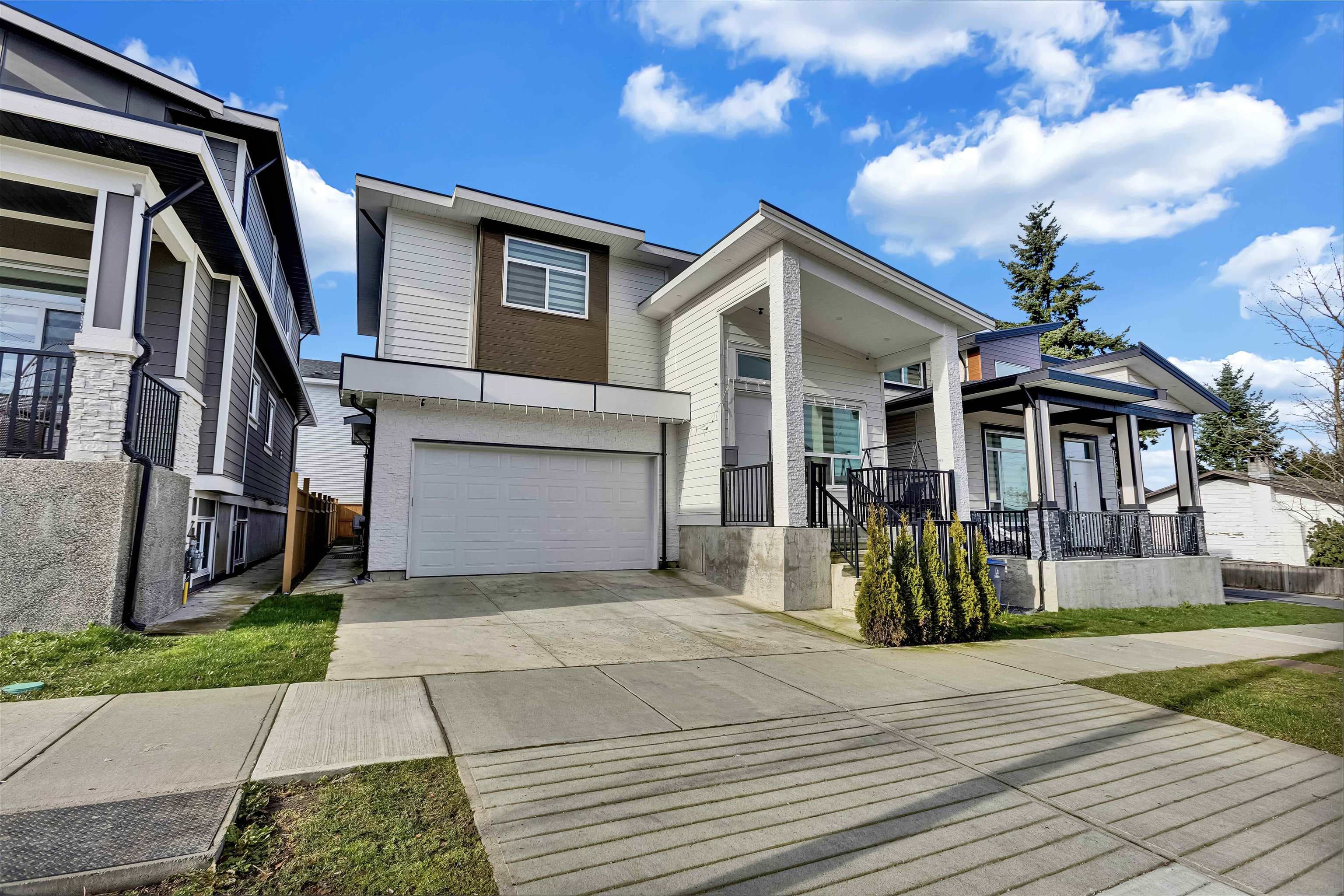 5973 142 Street, Surrey, V3X 1C5 — photo 1