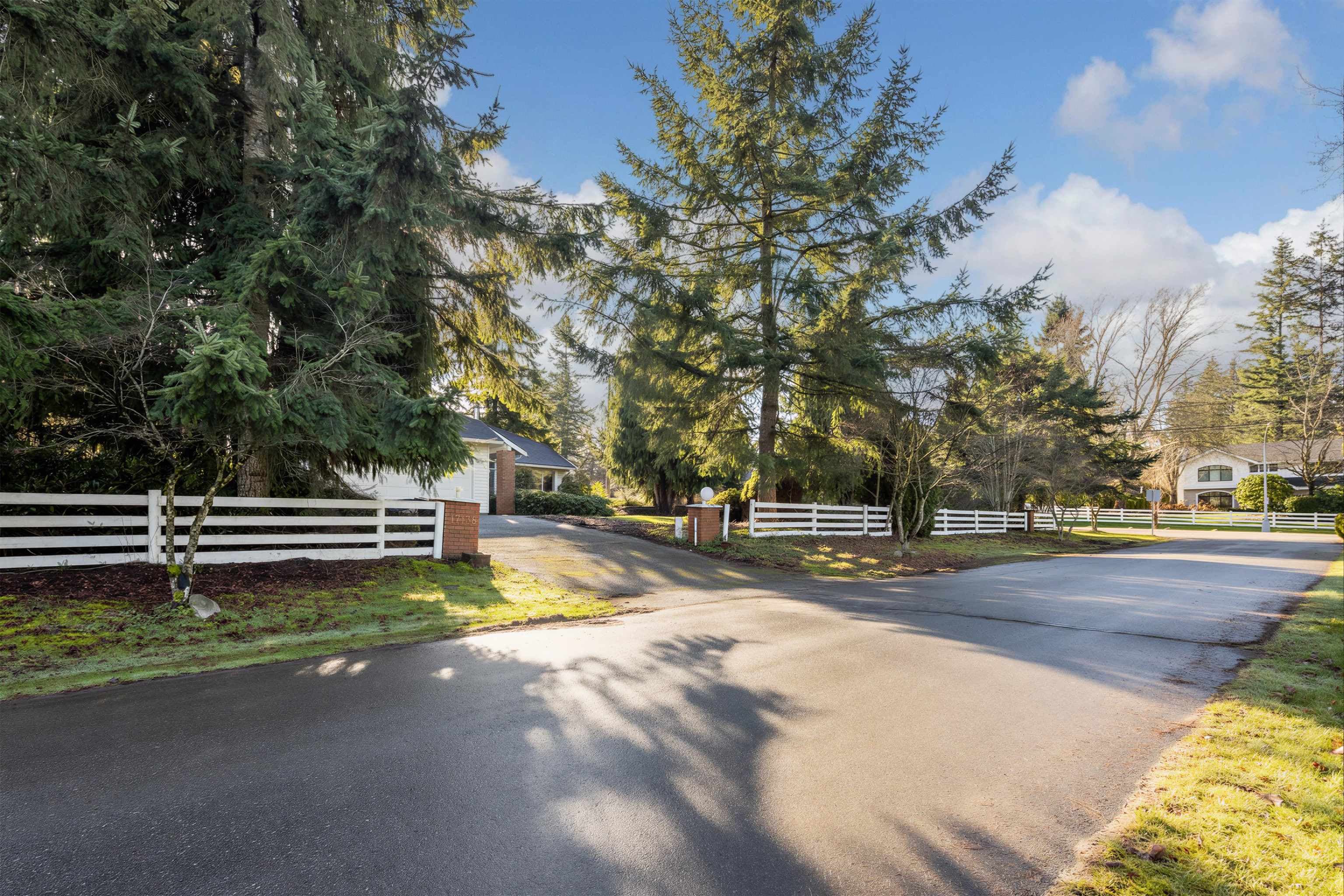 17138 26a Avenue, Surrey, V3Z 0B3 — photo 2
