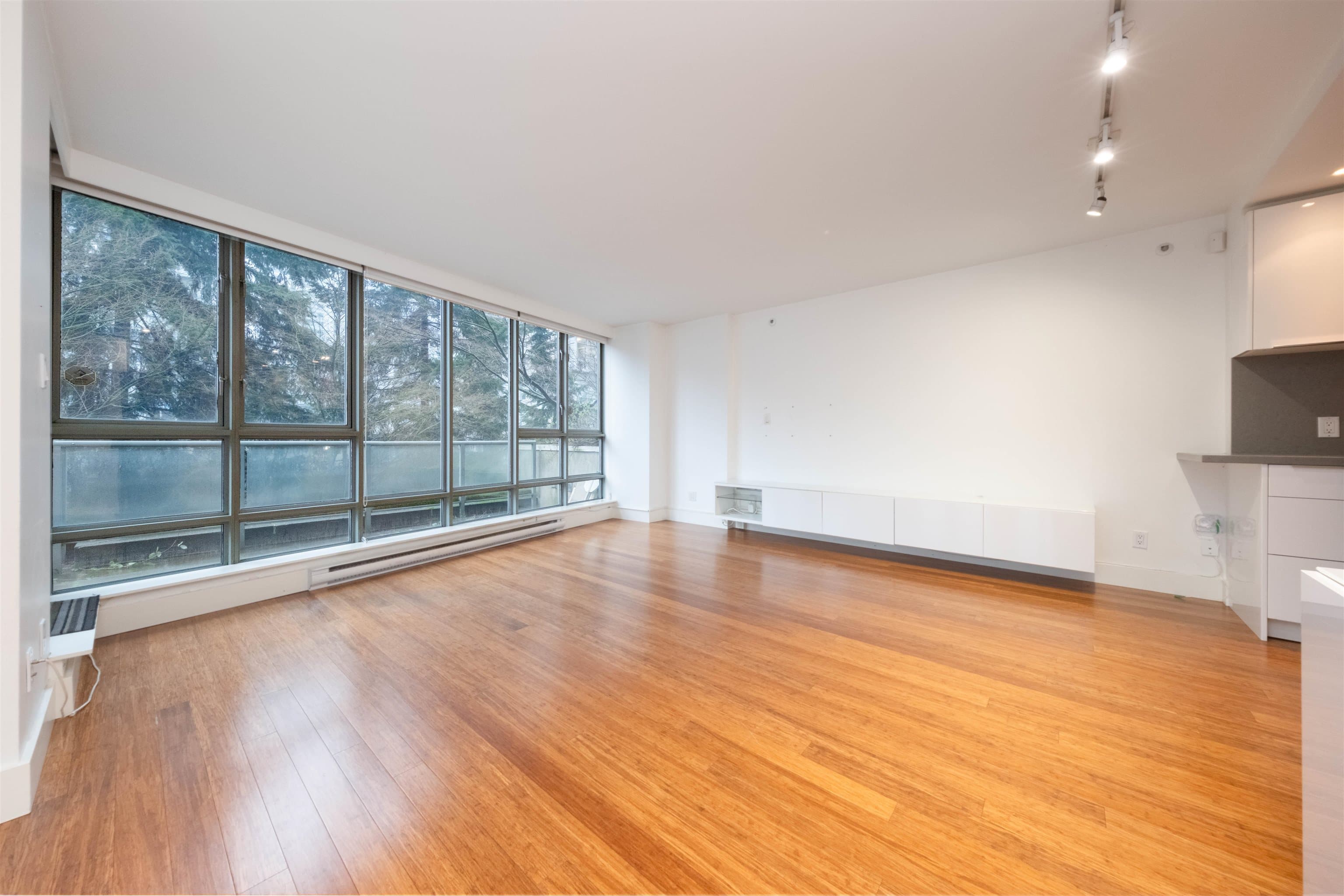 301 - 930 Cambie Street, Vancouver, V6B 5X6 — photo 3