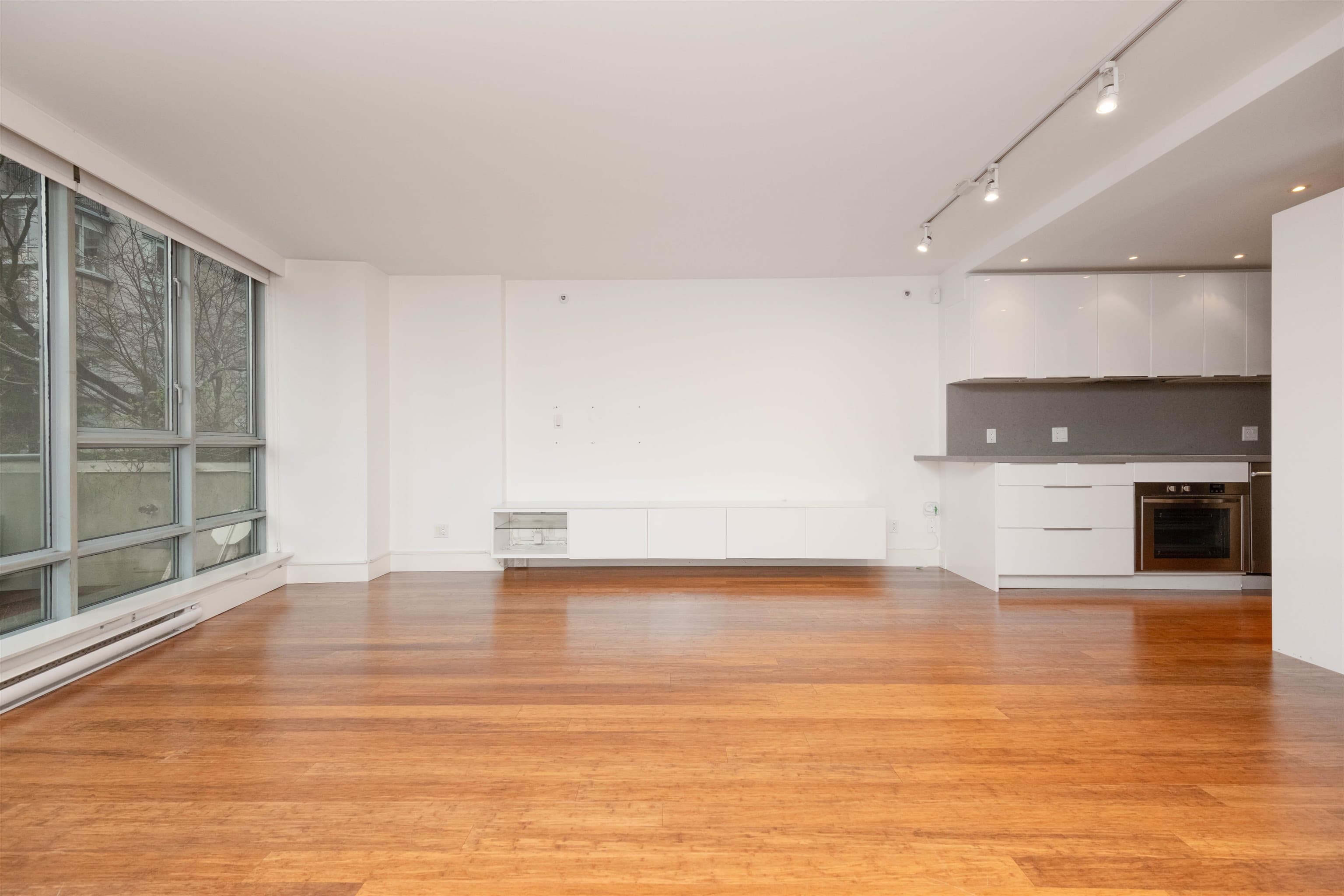 301 - 930 Cambie Street, Vancouver, V6B 5X6 — photo 4