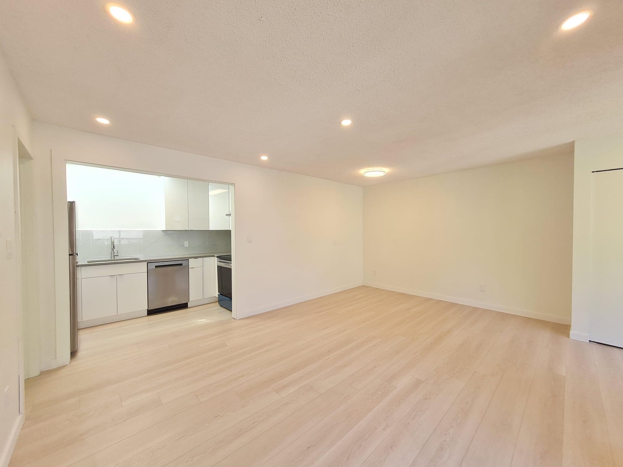 301 - 8645 Osler Street, Vancouver, V6P 4E6 — photo 5