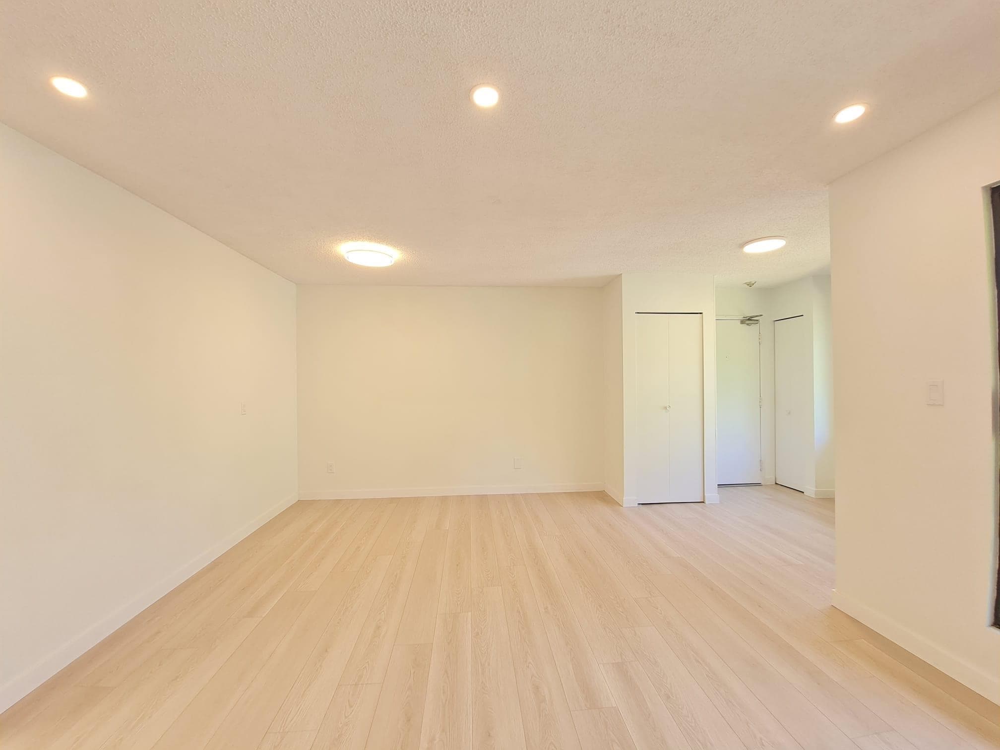 301 - 8645 Osler Street, Vancouver, V6P 4E6 — photo 4