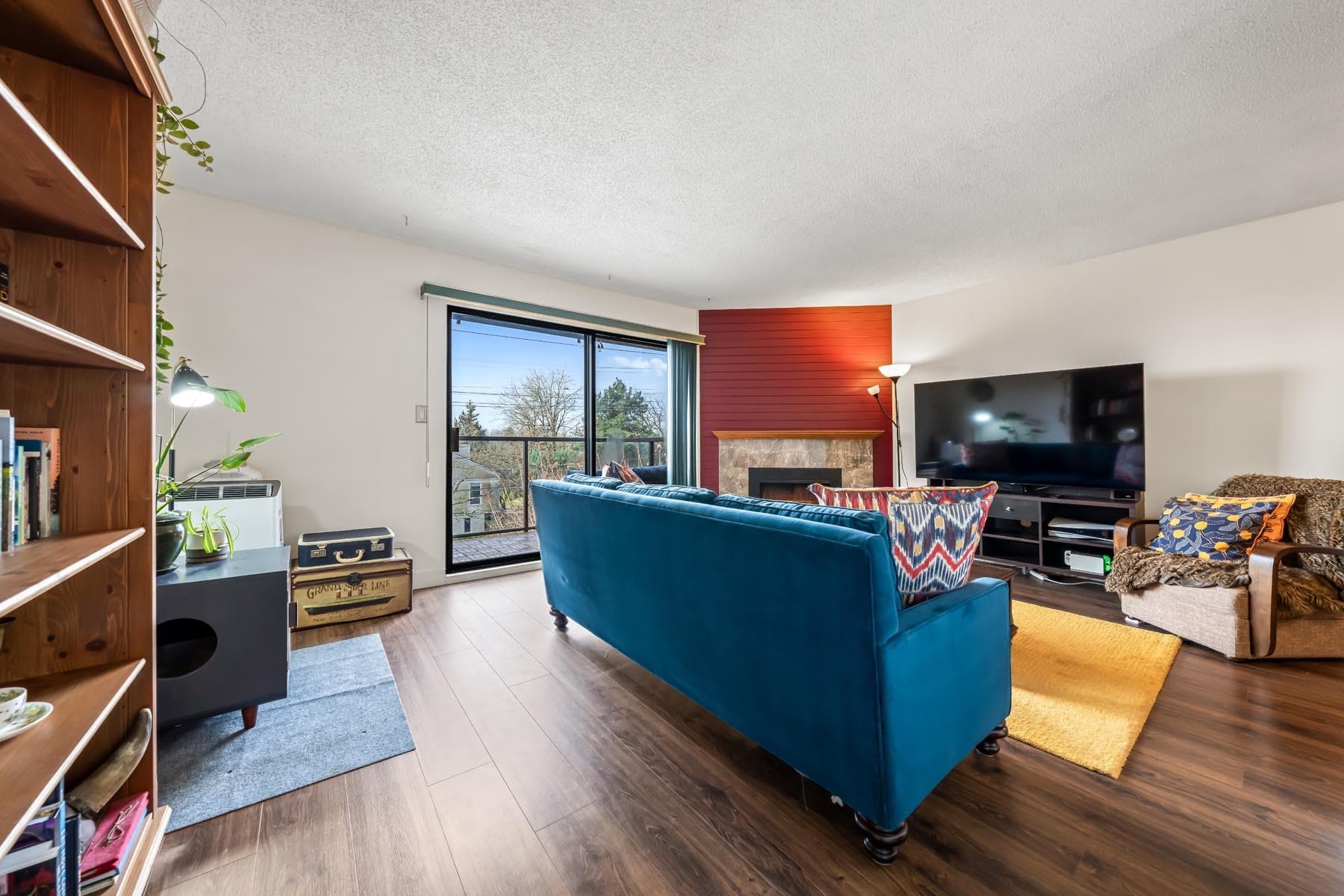 307 - 315 Tenth Street, New Westminster, V3M 3Y2 — photo 5