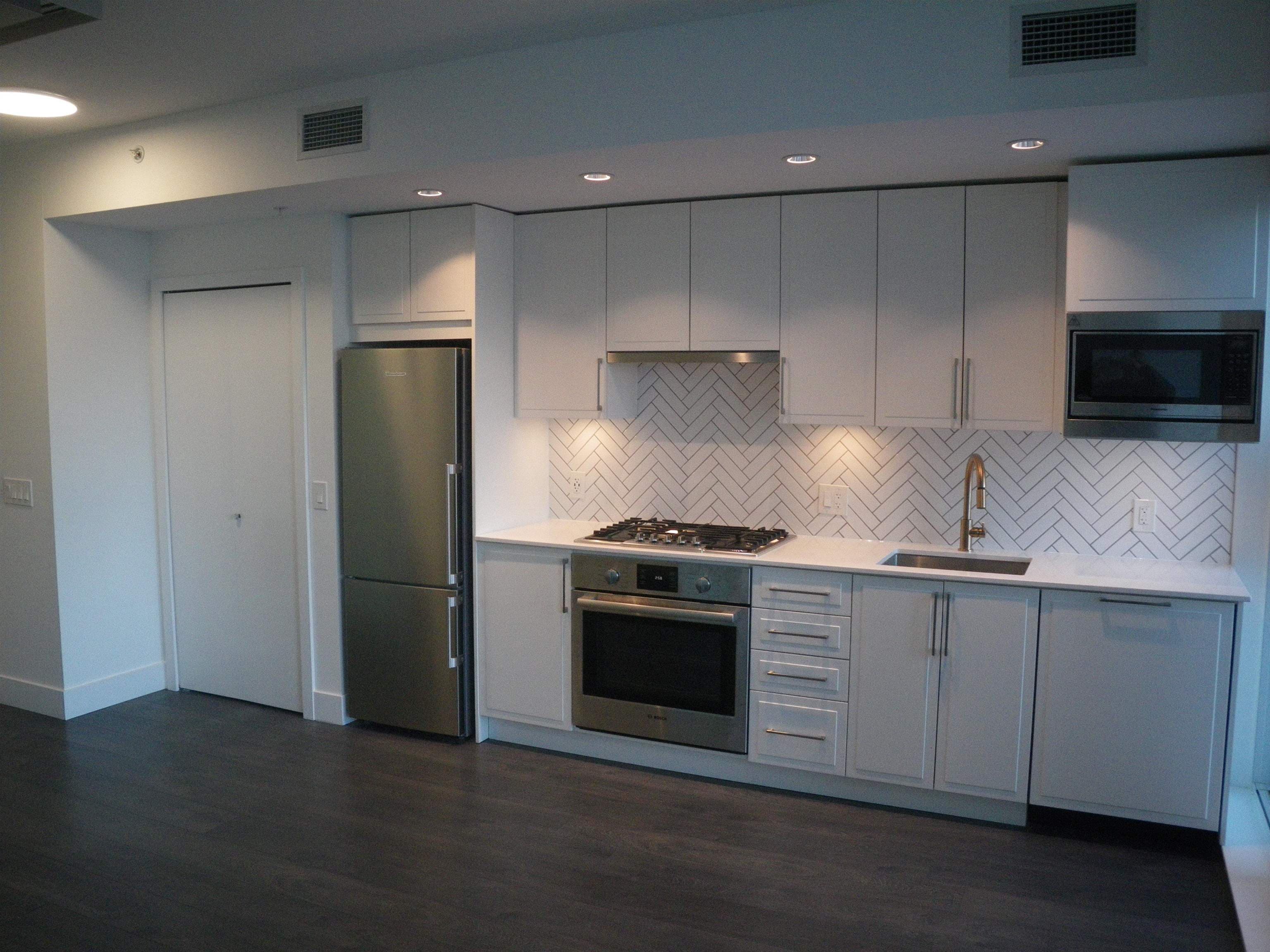 316 - 2435 Kingsway, Vancouver, V5R 5G8 — photo 1