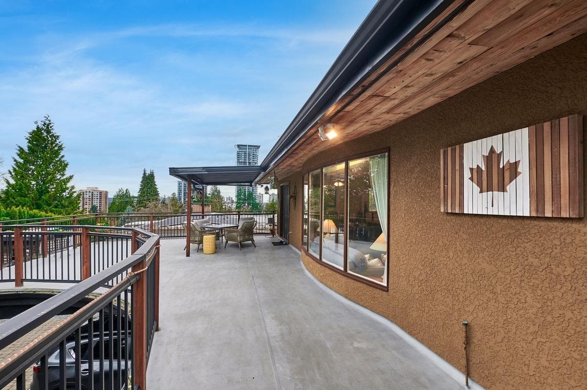 630 Sydney Avenue, Coquitlam, V3K 3K2 — photo 5