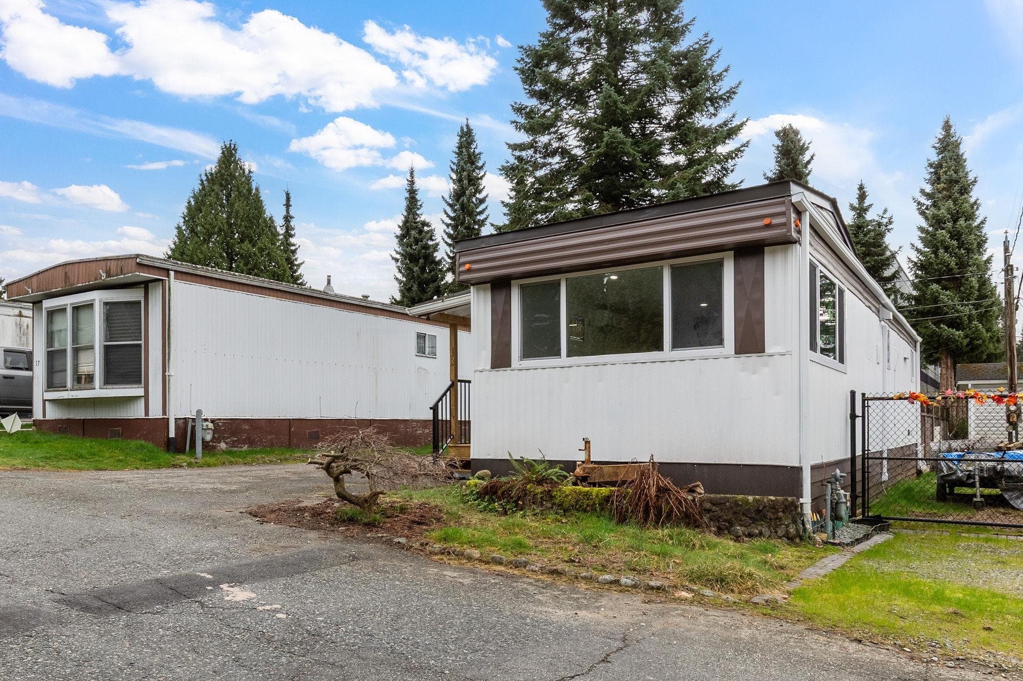 18 - 21163 Lougheed Highway, Maple Ridge, V2X 2R4 — photo 4