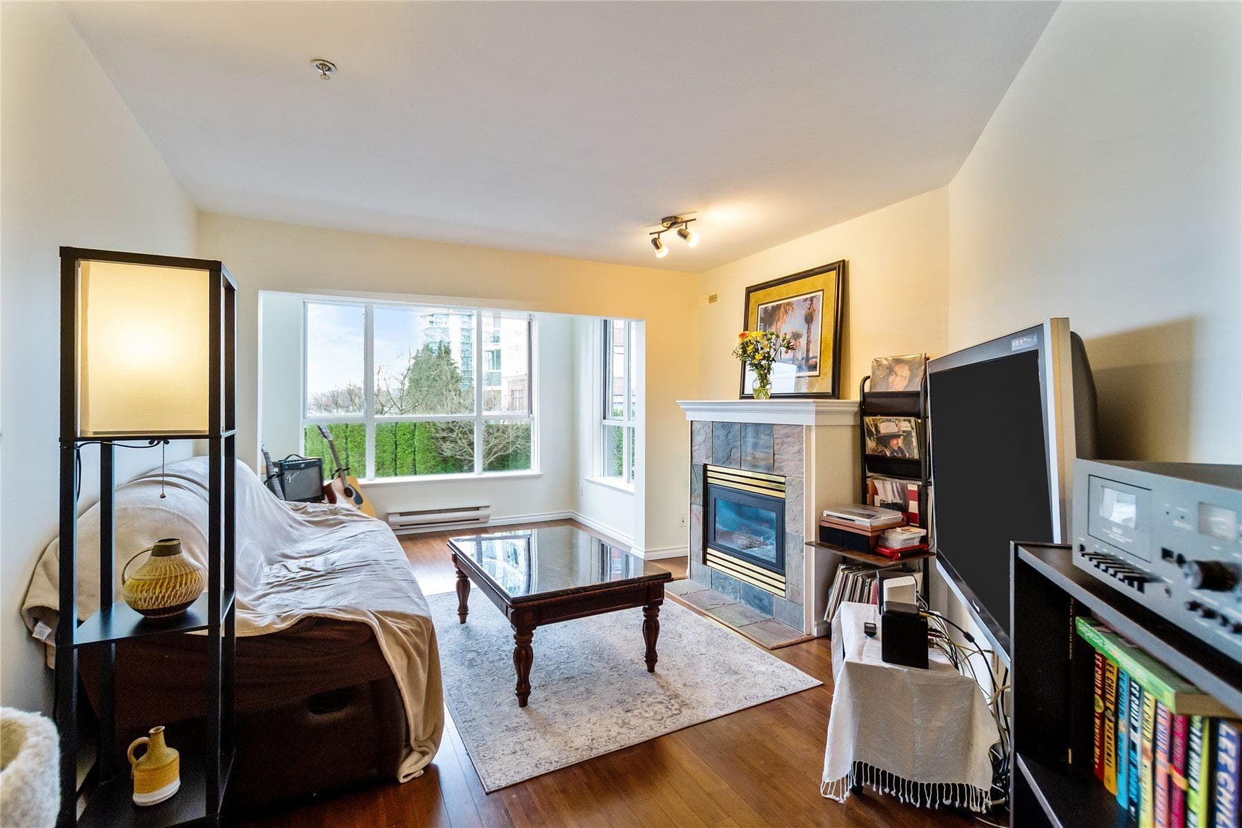 204 - 155 E 3rd Street, North Vancouver, V7L 1E5 — photo 1