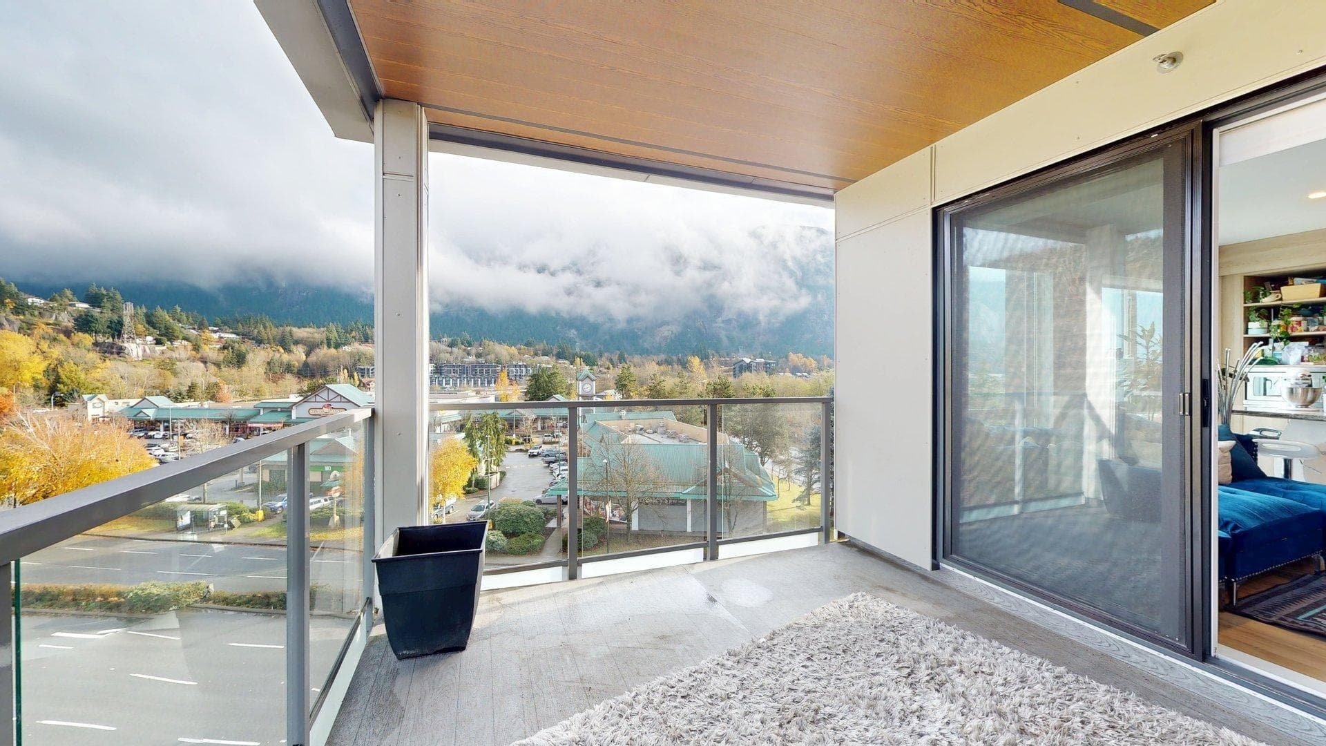 604 - 38362 Buckley Avenue, Squamish, V8B 0J8 — photo 2