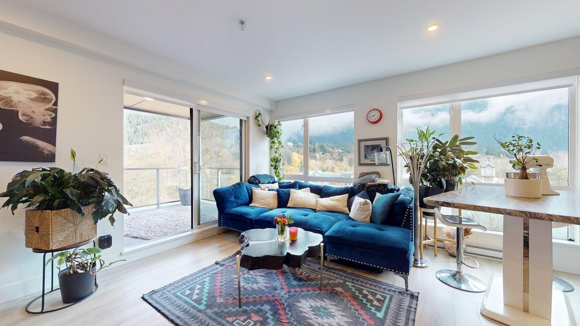 604 - 38362 Buckley Avenue, Squamish, V8B 0J8 — photo 1