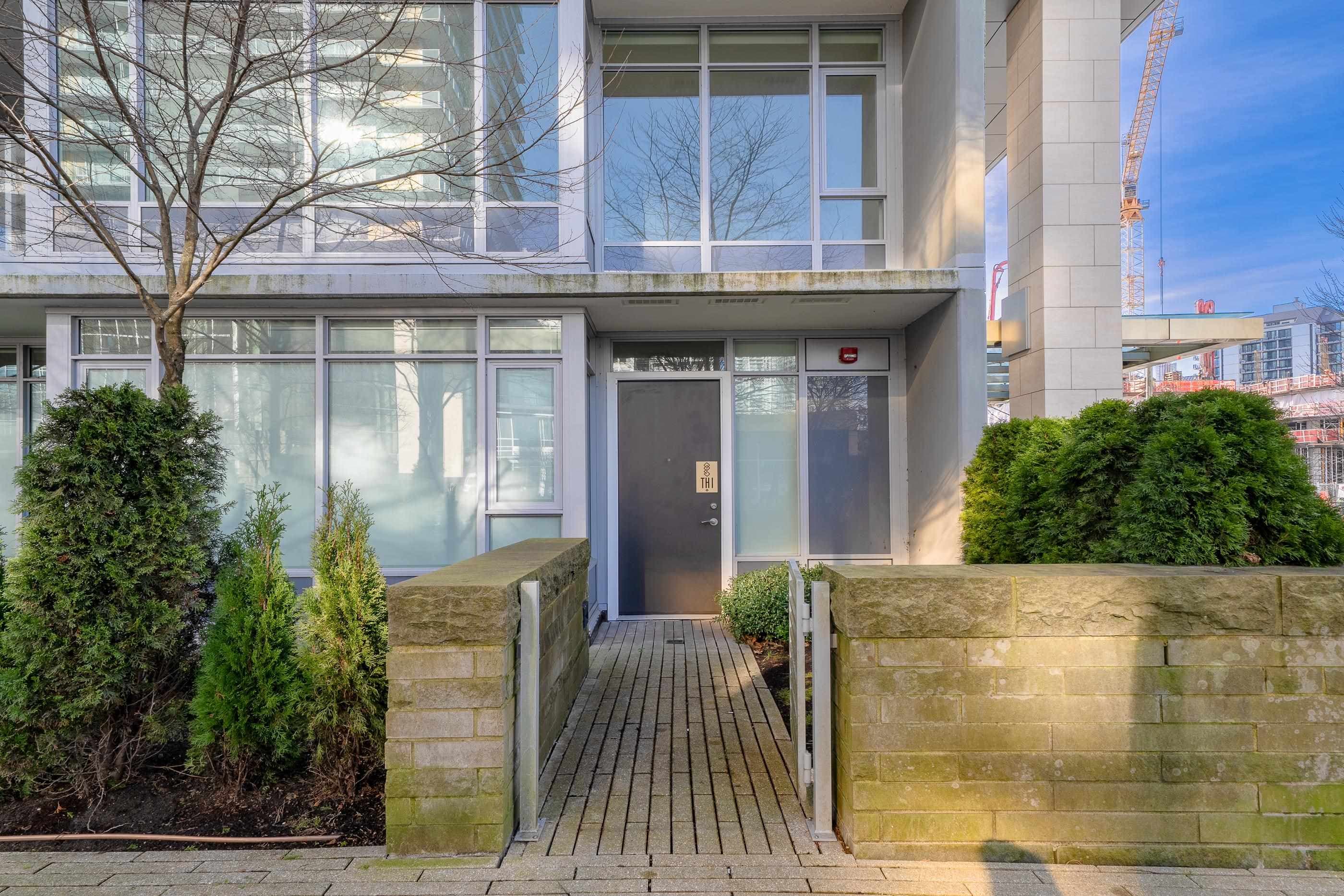 TH1 - 6288 Cassie Avenue, Burnaby, V5H 0H7 — photo 2