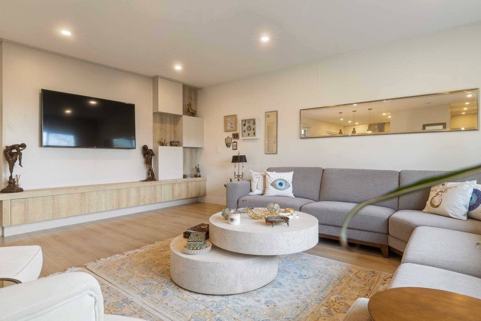 3950 Trenton Place, North Vancouver, V7R 3G5 — photo 5