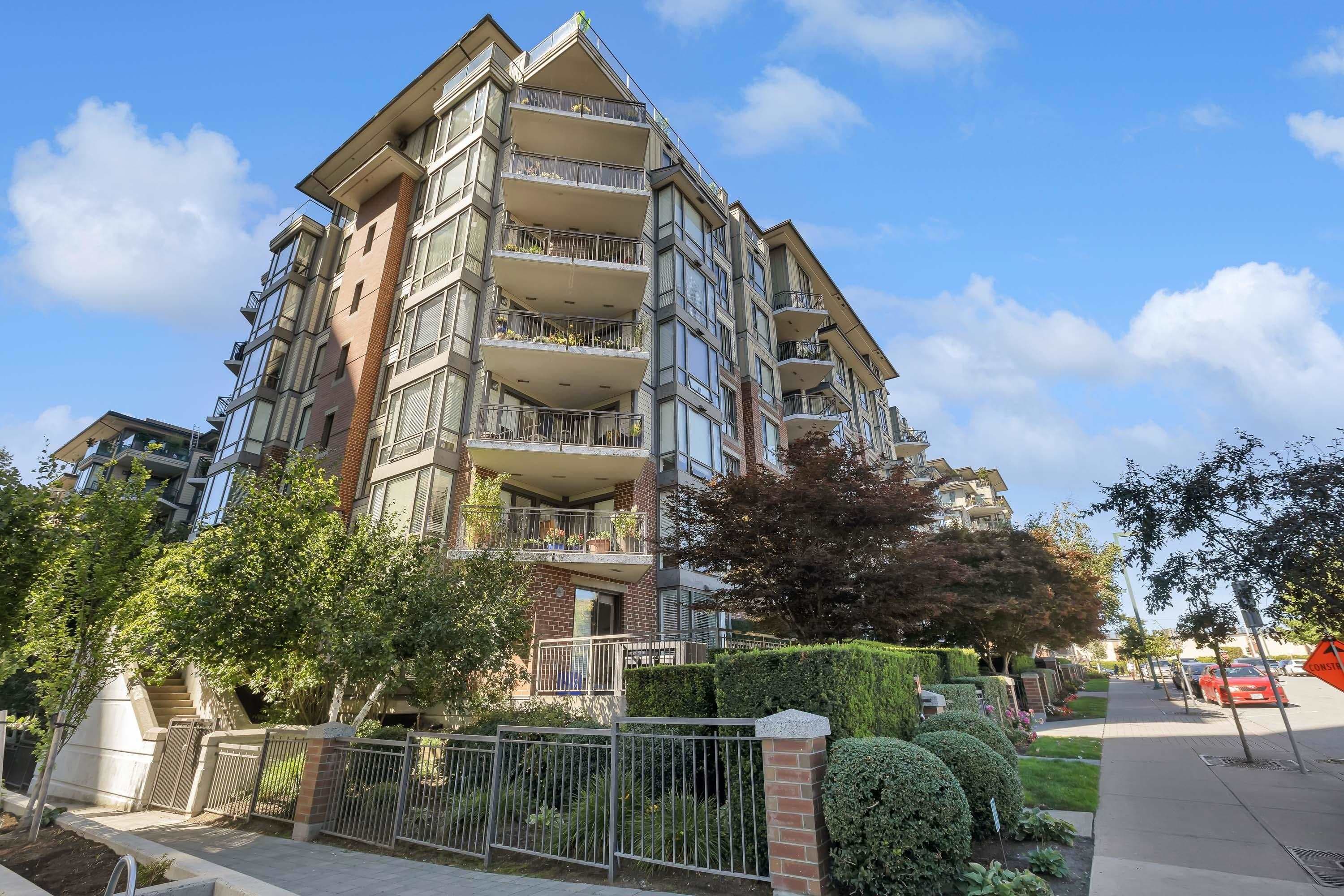 107 - 1551 Foster Street, White Rock, V4B 5M1 — photo 2