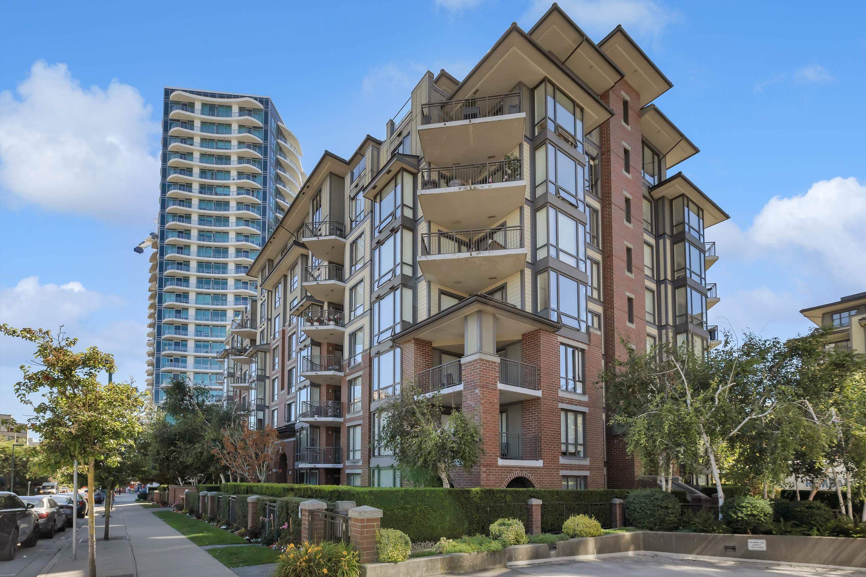 107 - 1551 Foster Street, White Rock, V4B 5M1 — photo 1