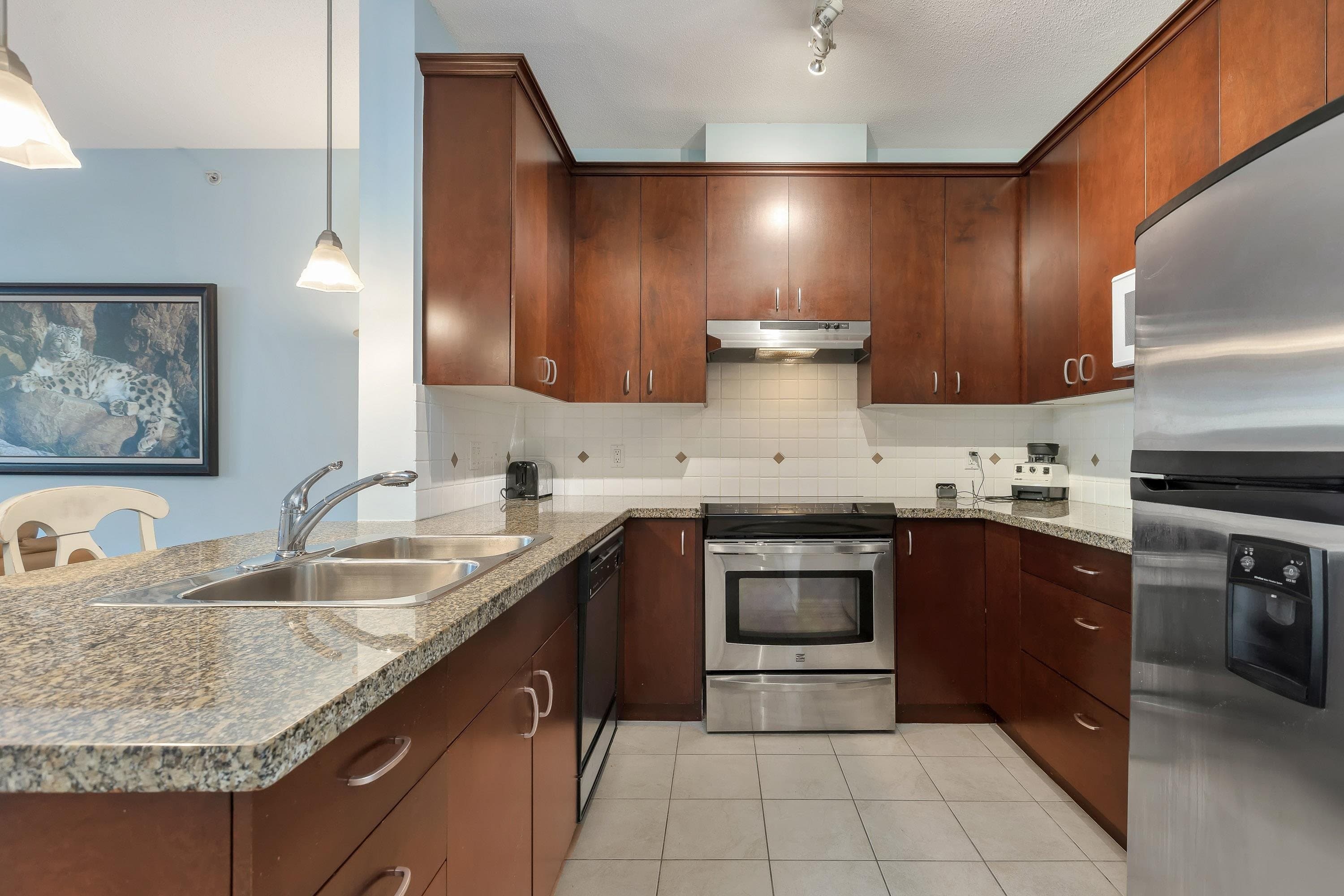 107 - 1551 Foster Street, White Rock, V4B 5M1 — photo 5