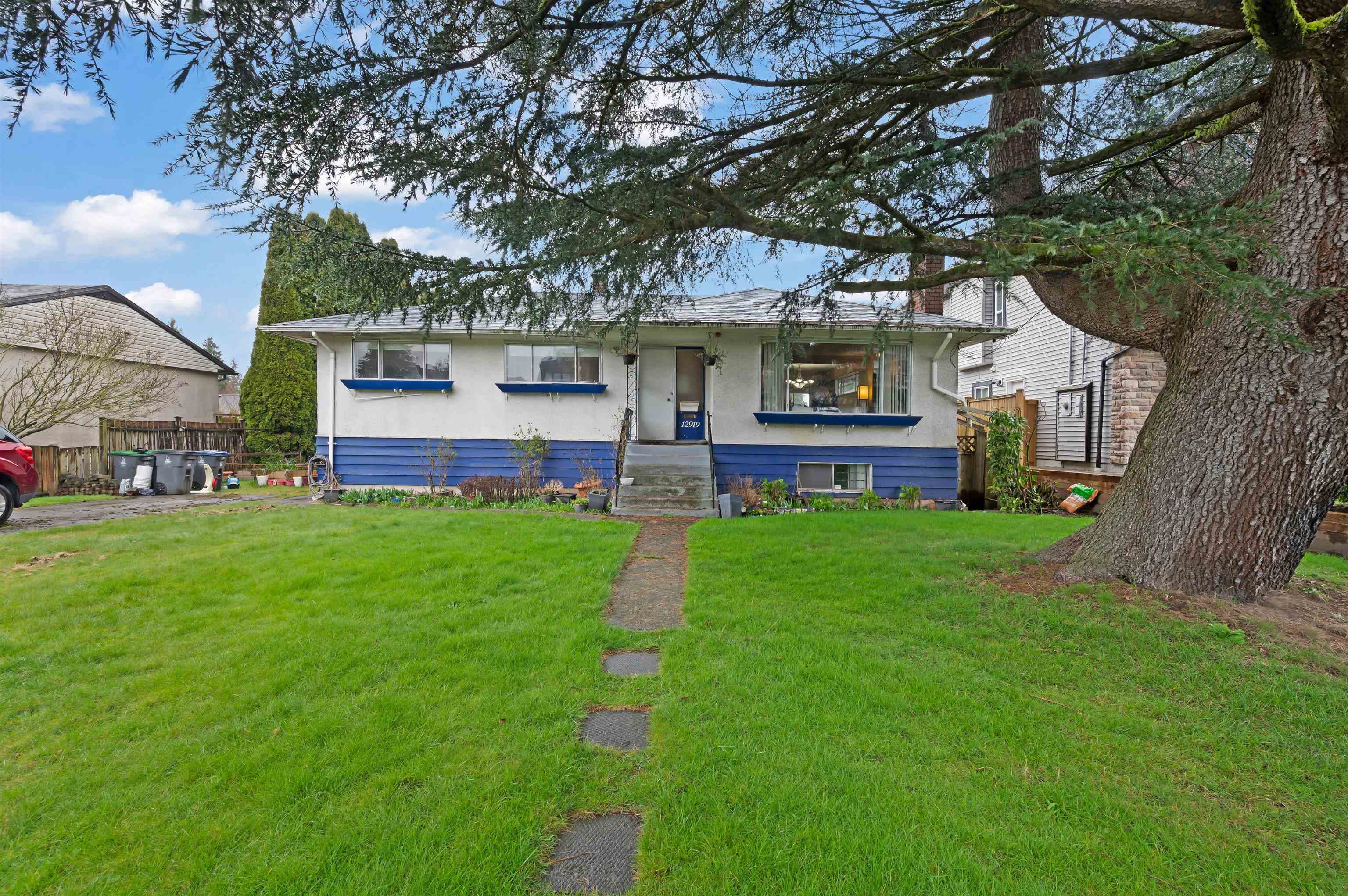12919 98a Avenue, Surrey, V3T 1C3 — photo 1