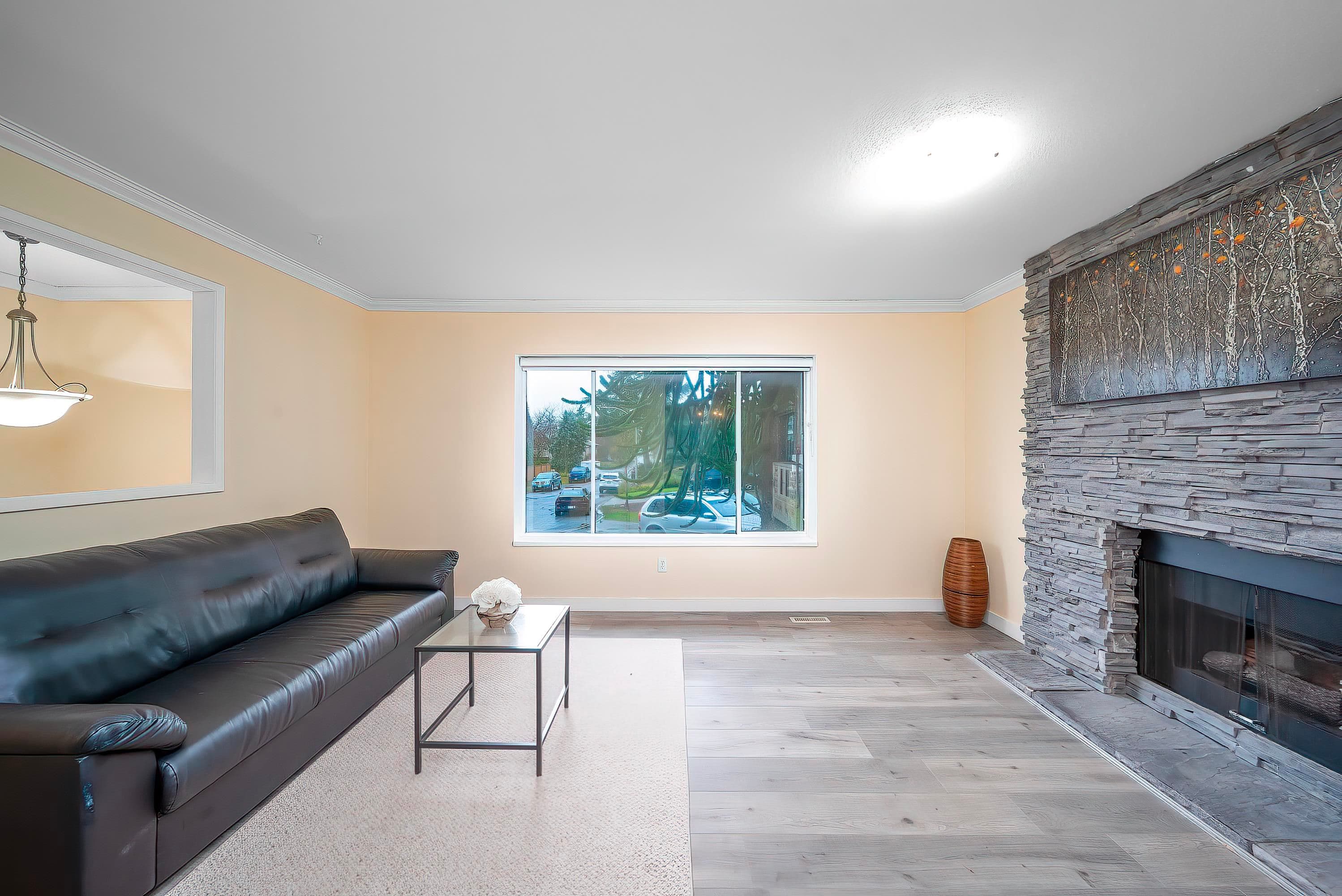 10123 158a Street, Surrey, V4N 2P8 — photo 3