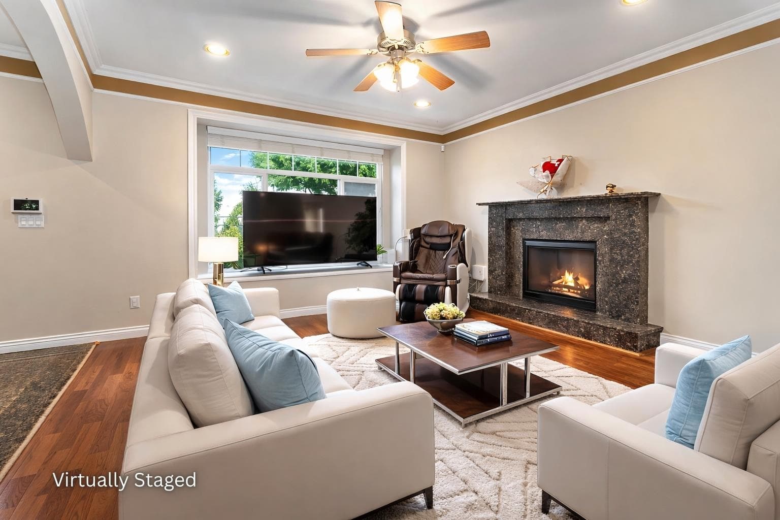 4292 Parker Street, Burnaby, V5C 3C3 — photo 2