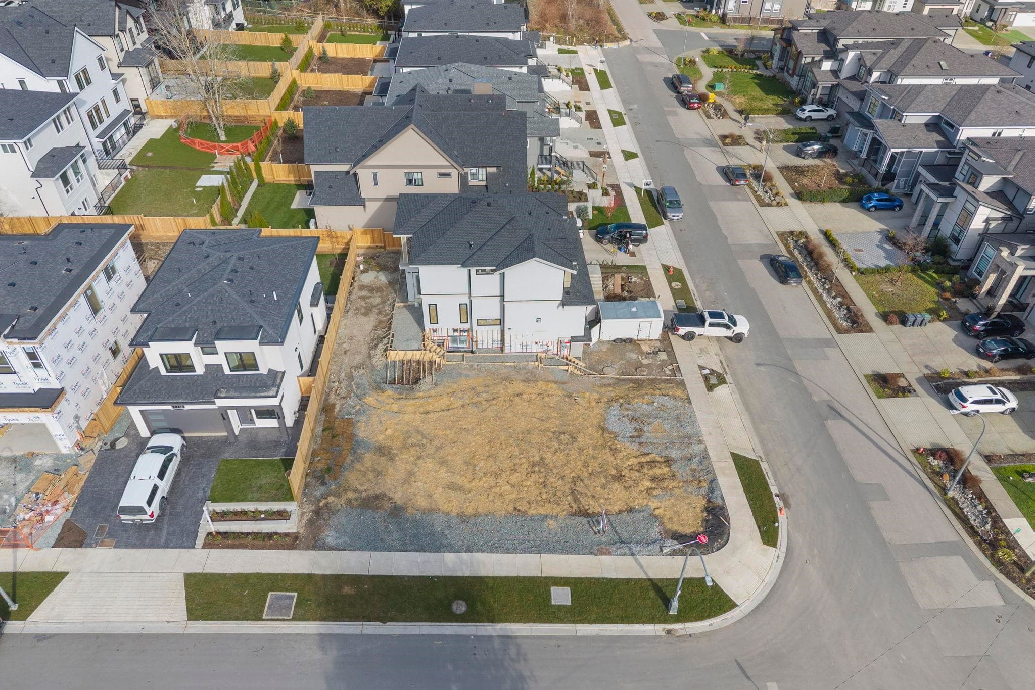 6907 205 Street, Langley, V2Y 1R2 — photo 1