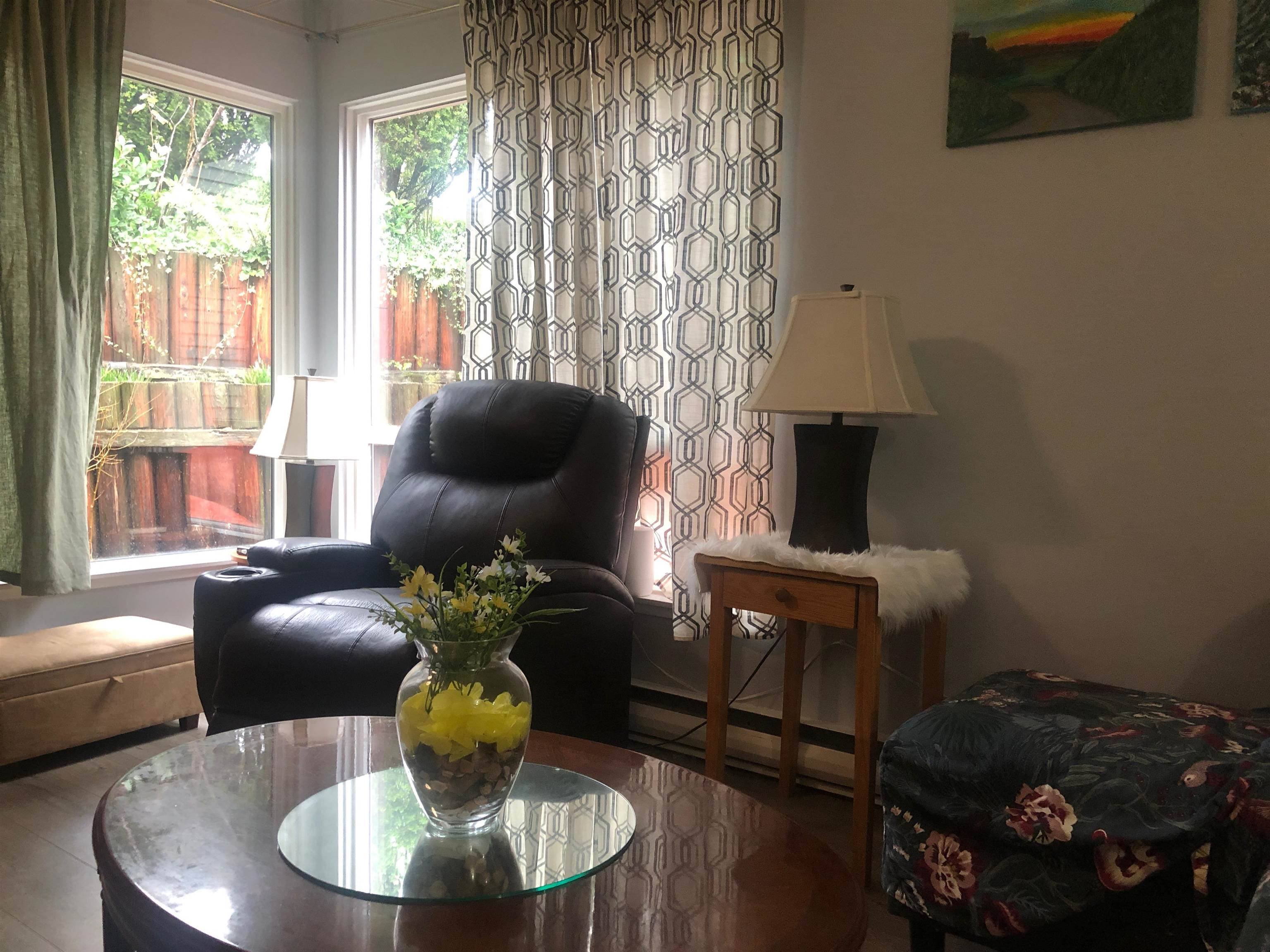 19205 Fairway Drive, Surrey, V3S 5M8 — photo 4