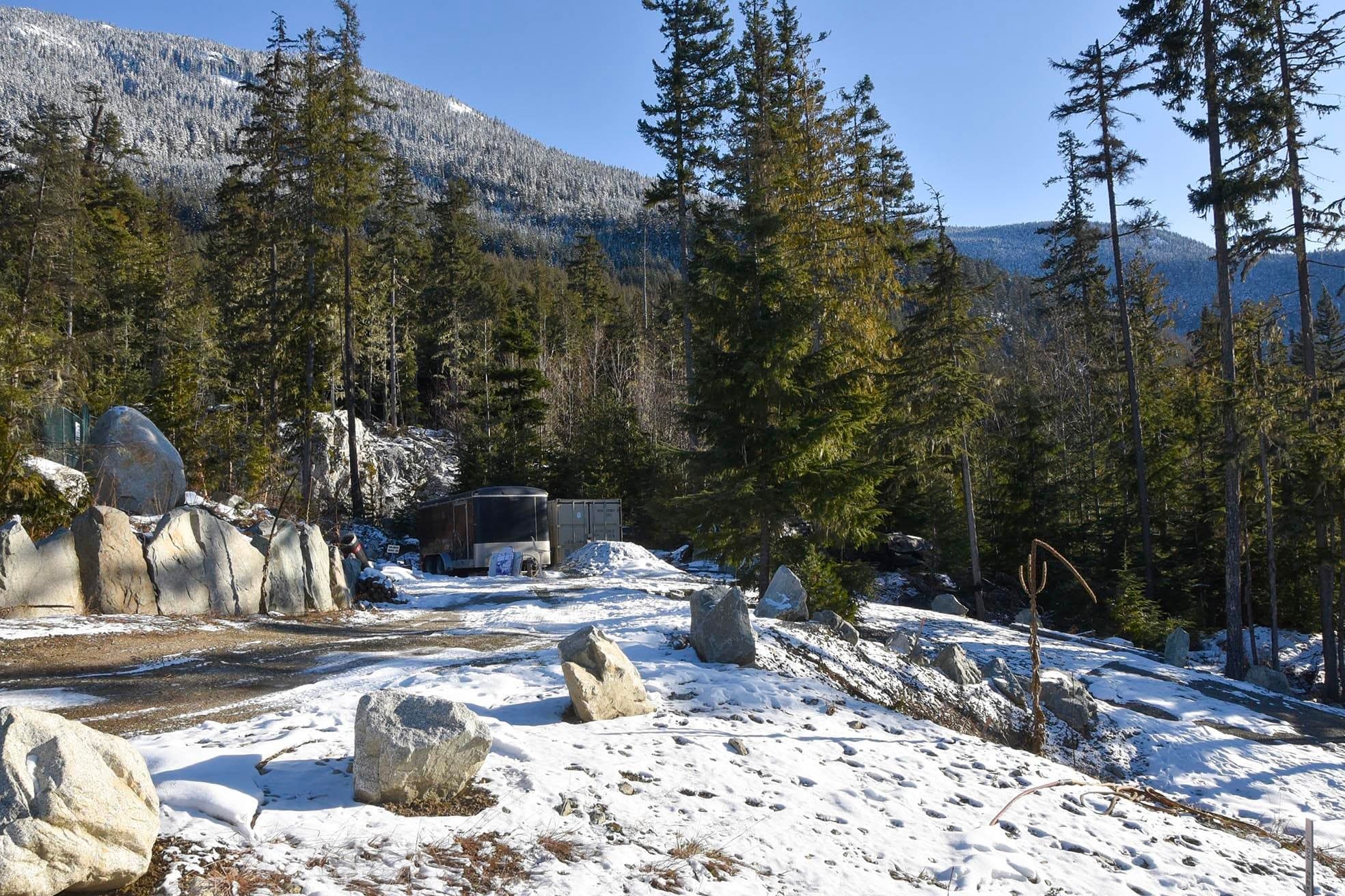 9325 Warbler Way, Whistler, V8E 1M1 — photo 3