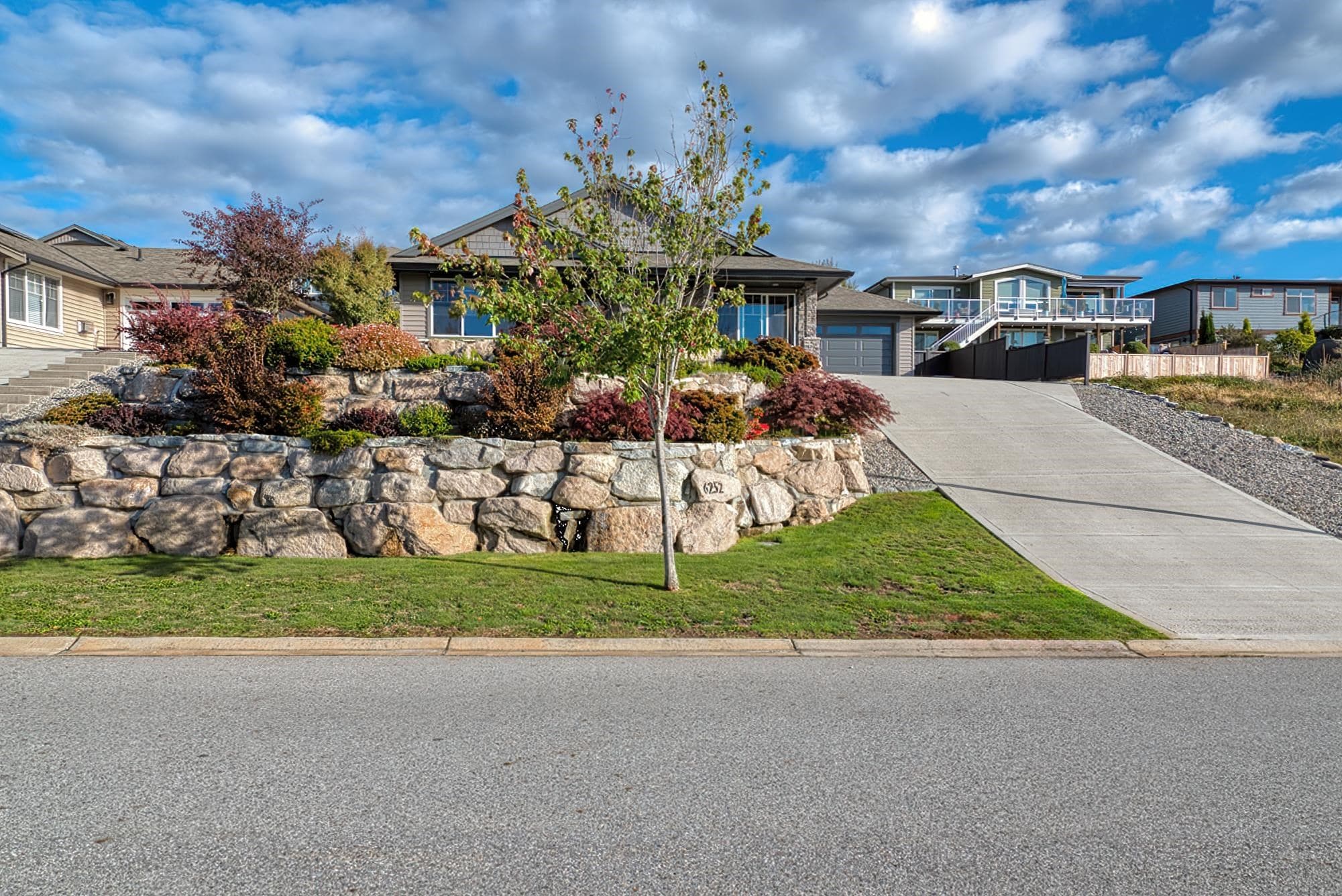 6252 Oracle Road, Sechelt, V7Z 0N7 — photo 2