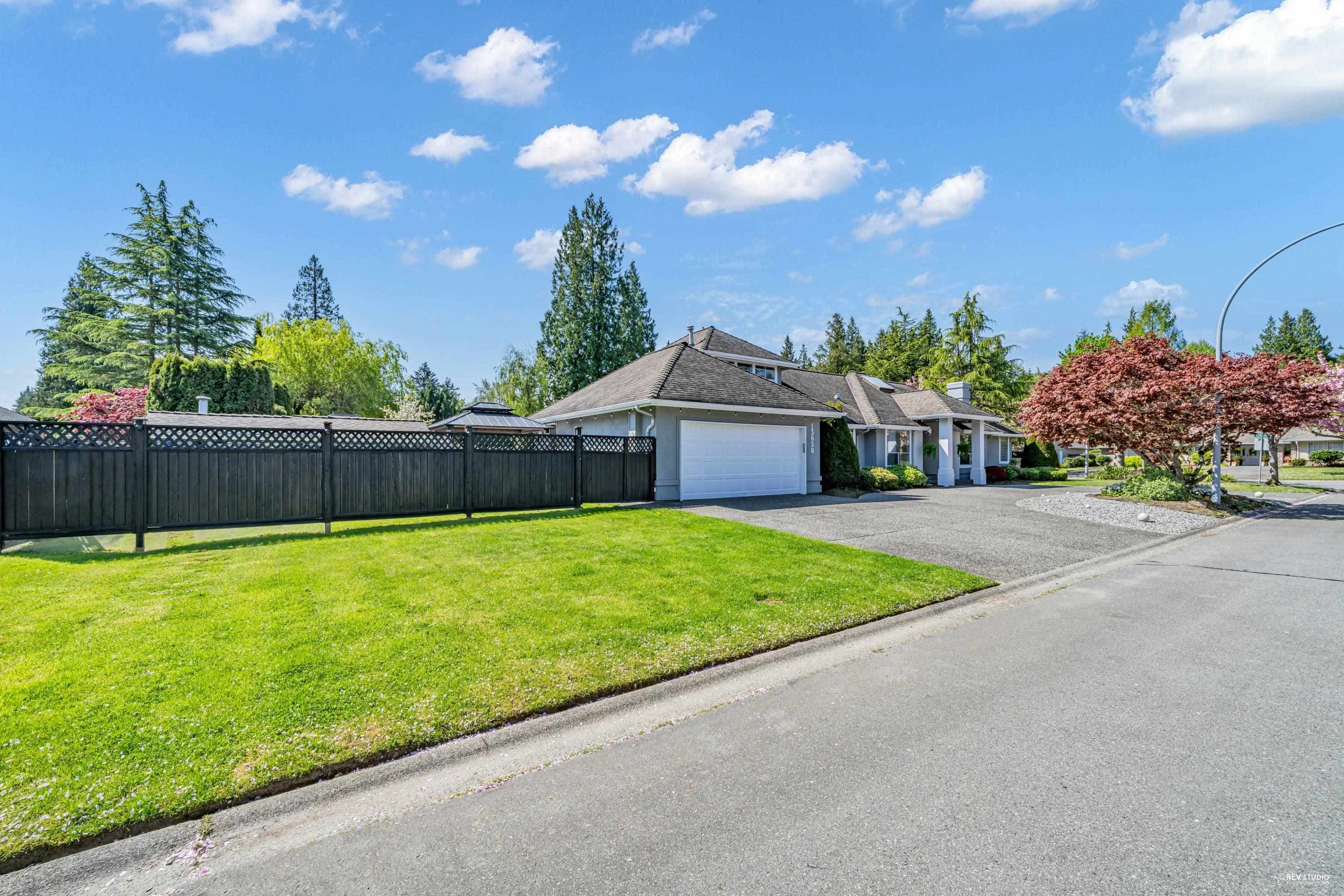 13658 19 Avenue, Surrey, V4A 9E9 — photo 5