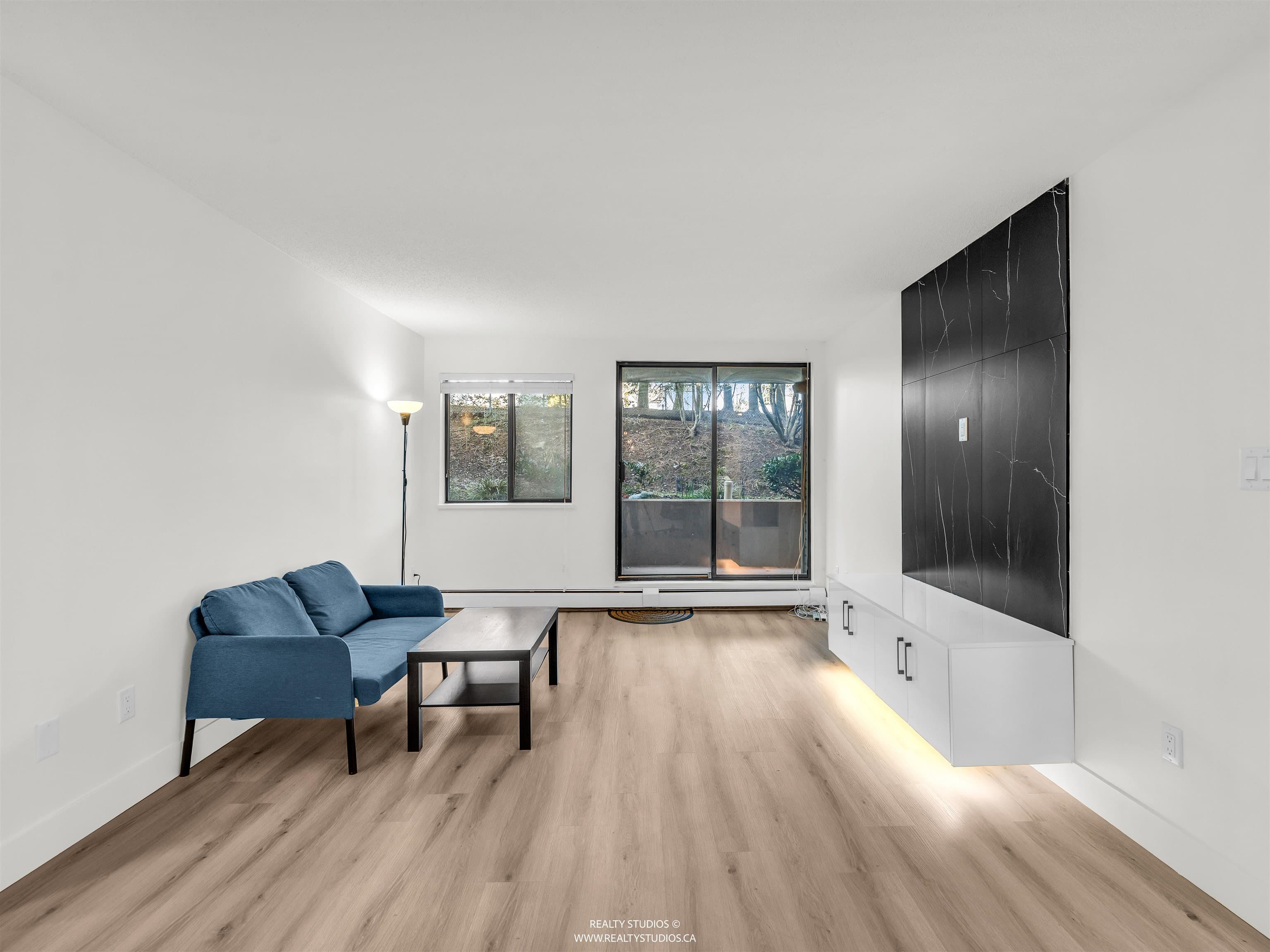 111 - 10698 151a Street, Surrey, V3R 8T5 — photo 5