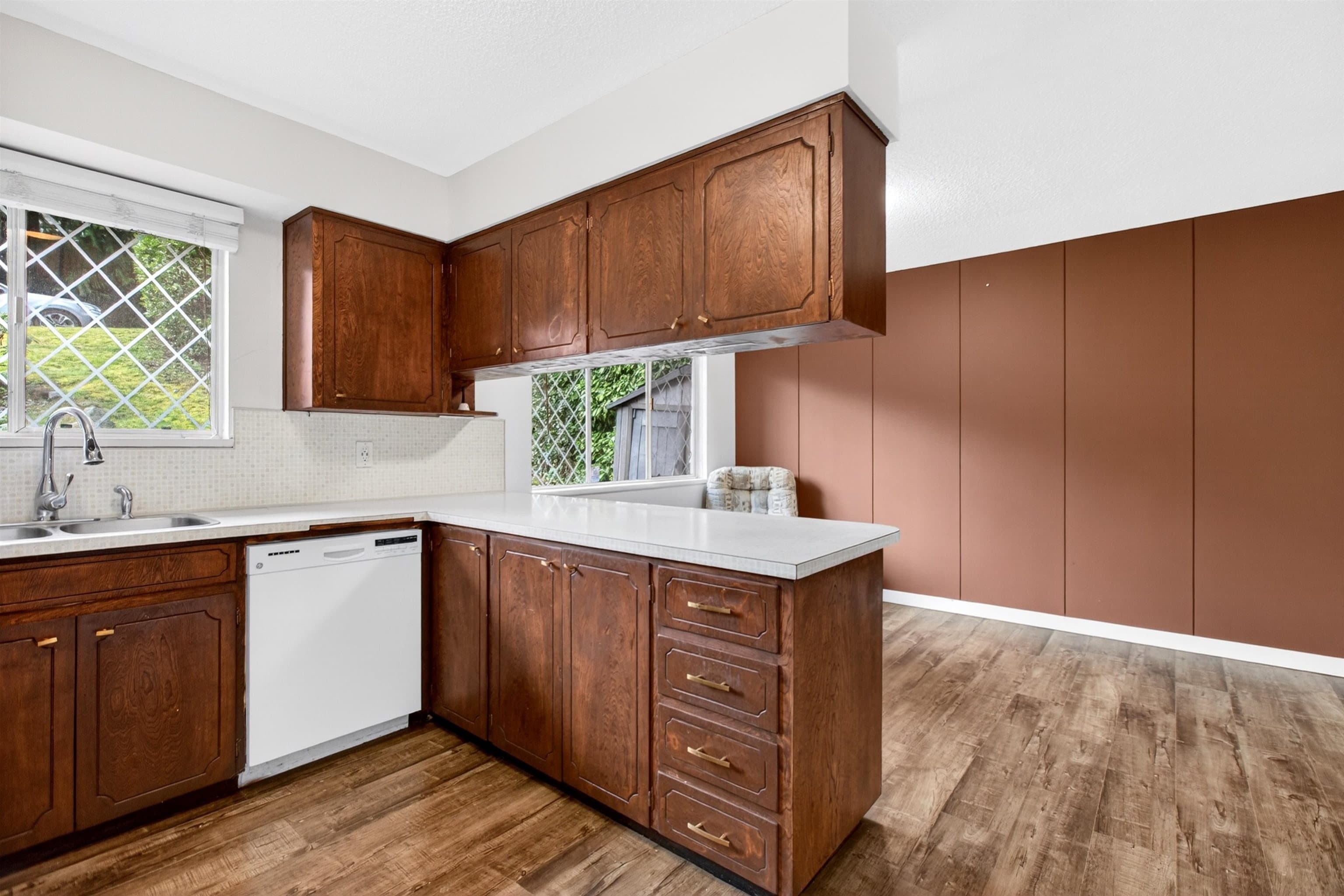 3362 Viewmount Drive, Port Moody, V3H 2L7 — photo 3