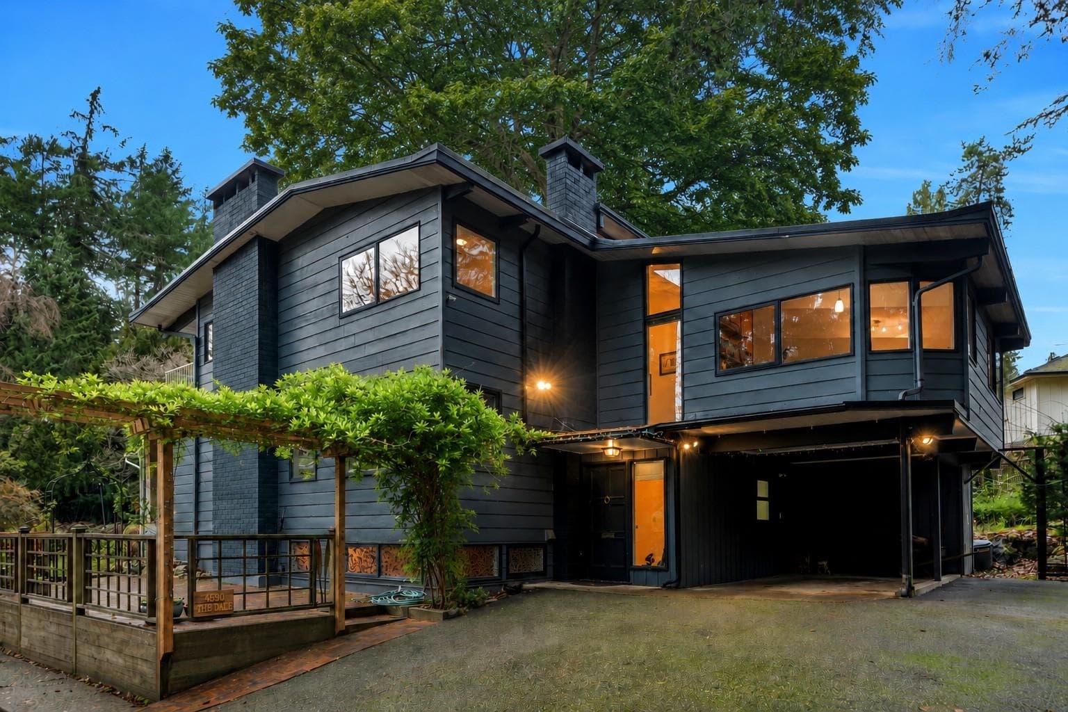 4890 The Dale, West Vancouver, V7W 1K3 — photo 1
