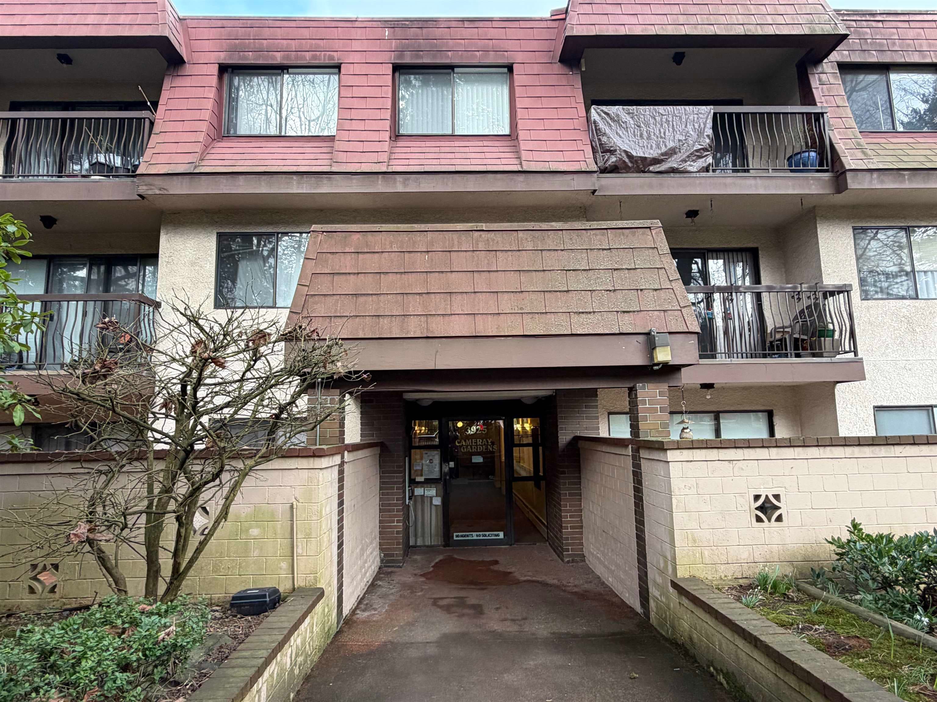 109 - 3925 Kingsway, Burnaby, V5H 3Y7 — photo 1