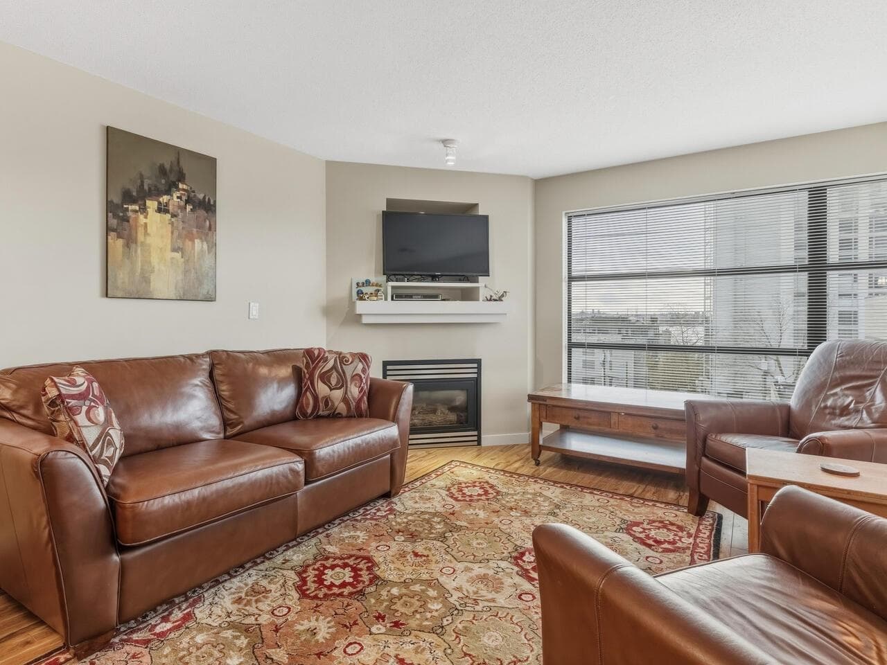 402 - 124 W 3rd Street, North Vancouver, V7M 1E8 — photo 2