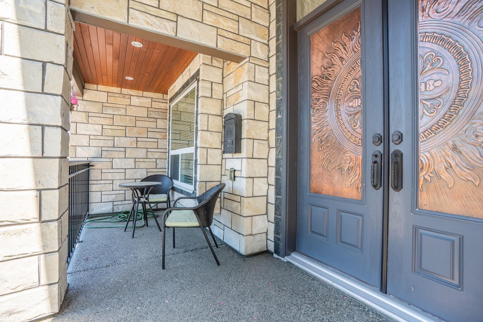 9944 128 Street, Surrey, V3T 2Y8 — photo 2