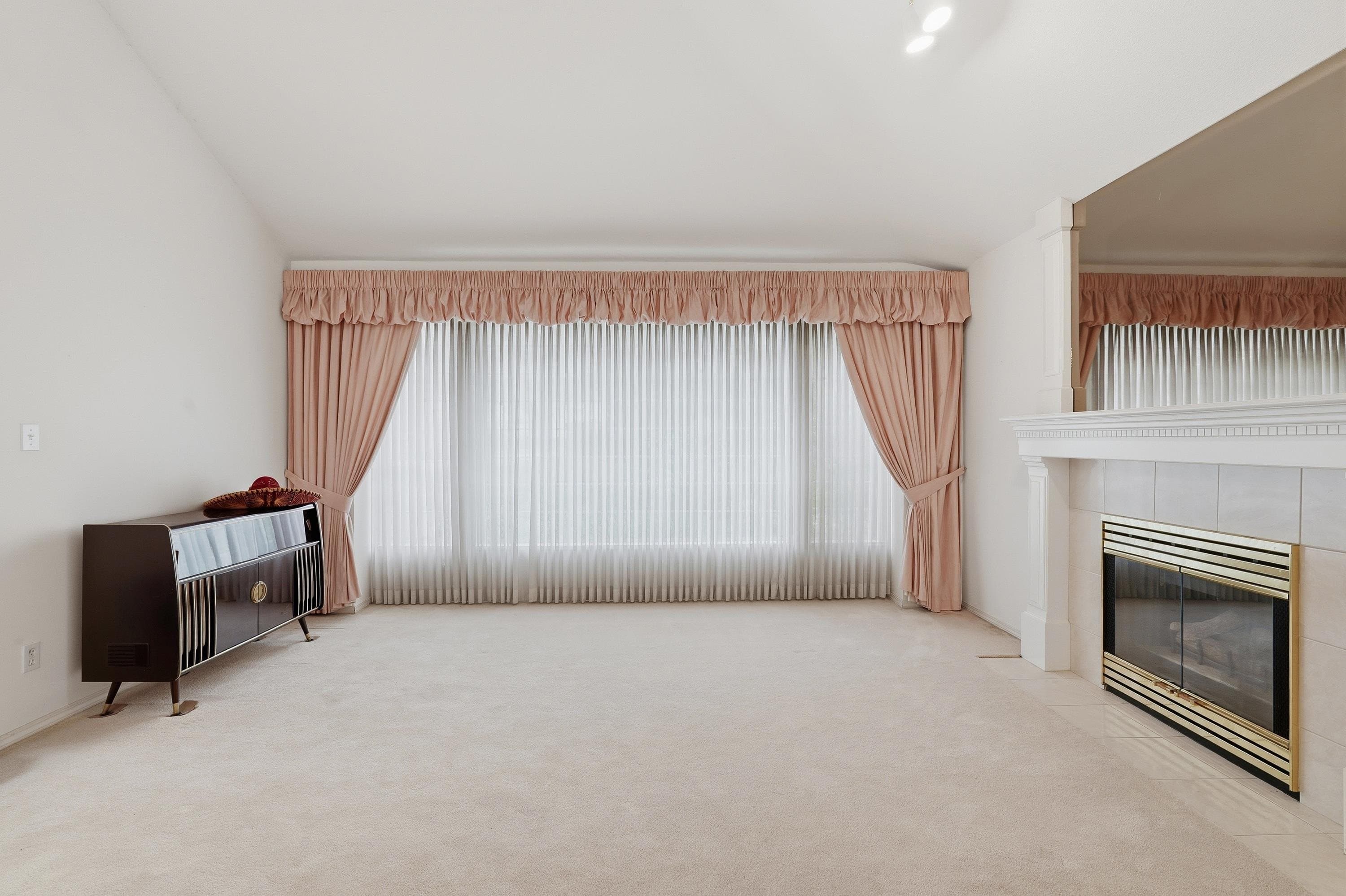 8 Greystone Place, Port Moody, V3H 4T5 — photo 3