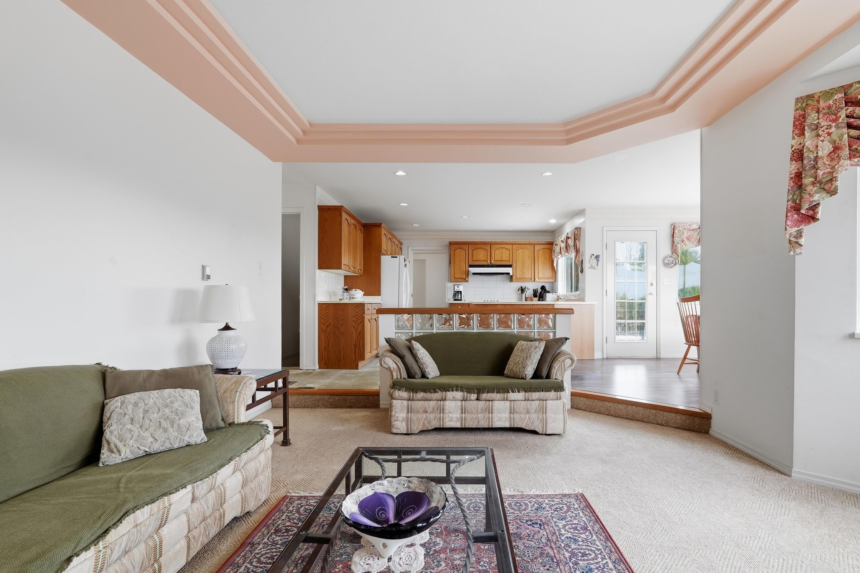 8 Greystone Place, Port Moody, V3H 4T5 — photo 4